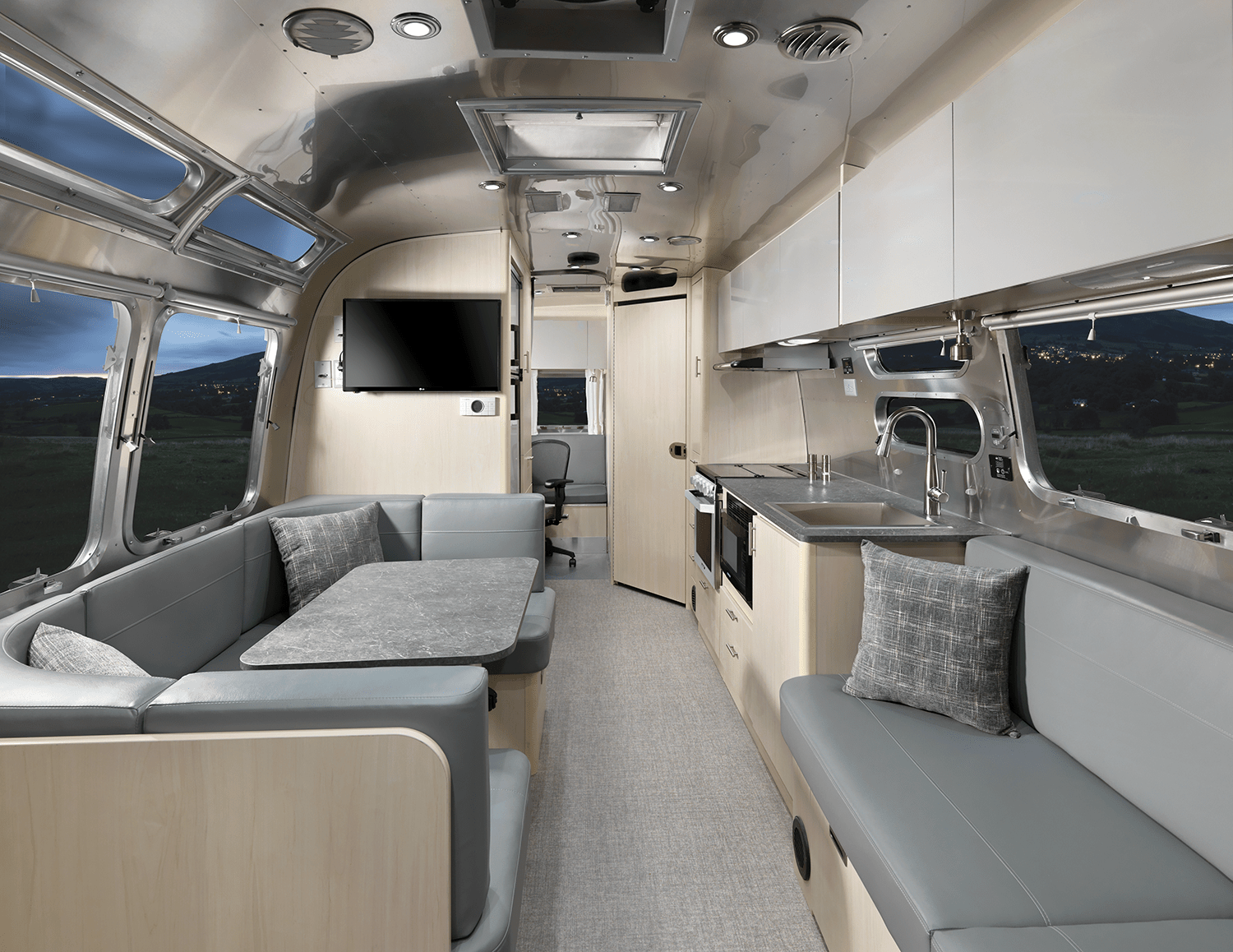 airstream flying cloud home office