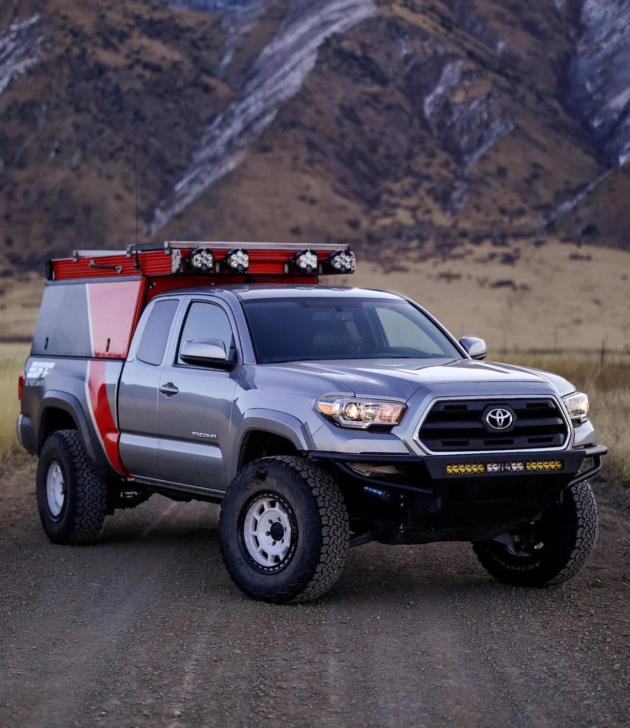 Go-Fast-Campers-gear-patrol-ambiance-4