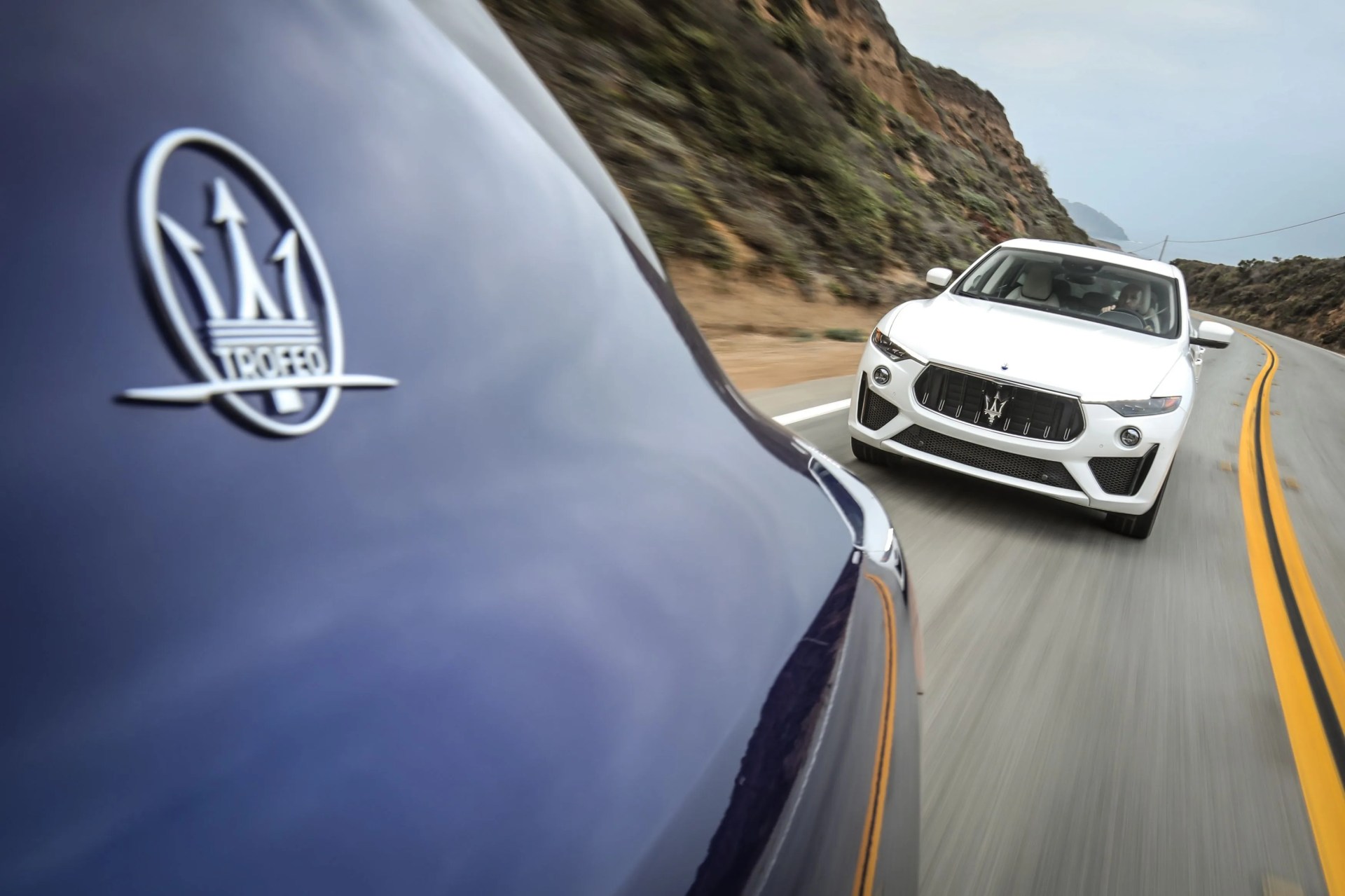 maserati levante trofeo logo