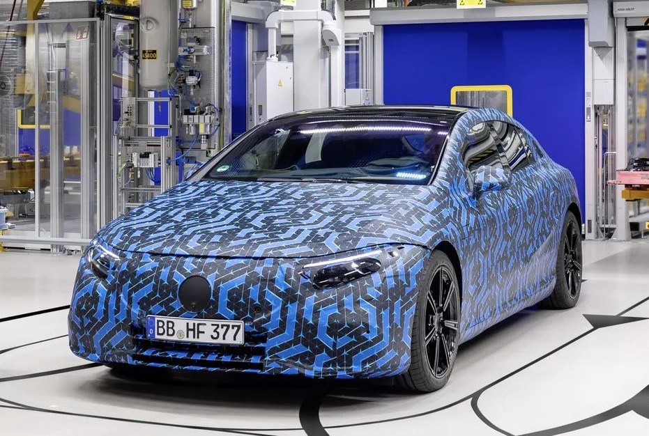mercedes benz eqs