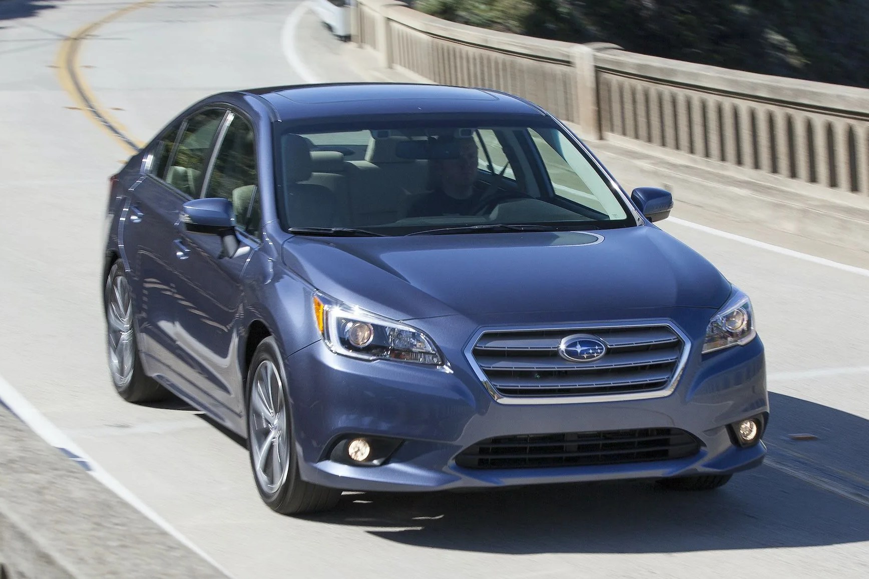 subaru legacy sedan