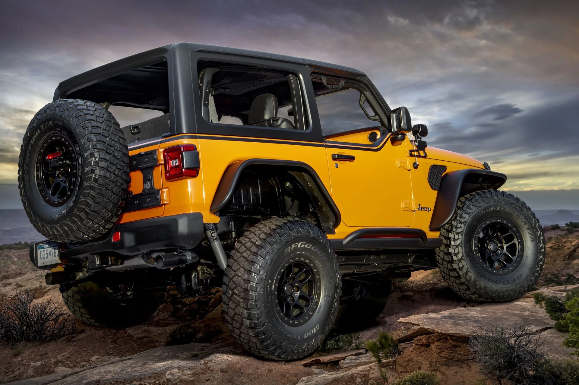 based on a two door wrangler, the jeep® orange peelz concept pays tribute to the long standing, open air, fun and freedom lifestyle that makes the jeep wrangler a global icon mopar designers have vastly enhanced the wrangler’s open air heritage by removing side and rear windows, installing prototype jpp half doors and a custom removable one piece freedom top glass sunroof