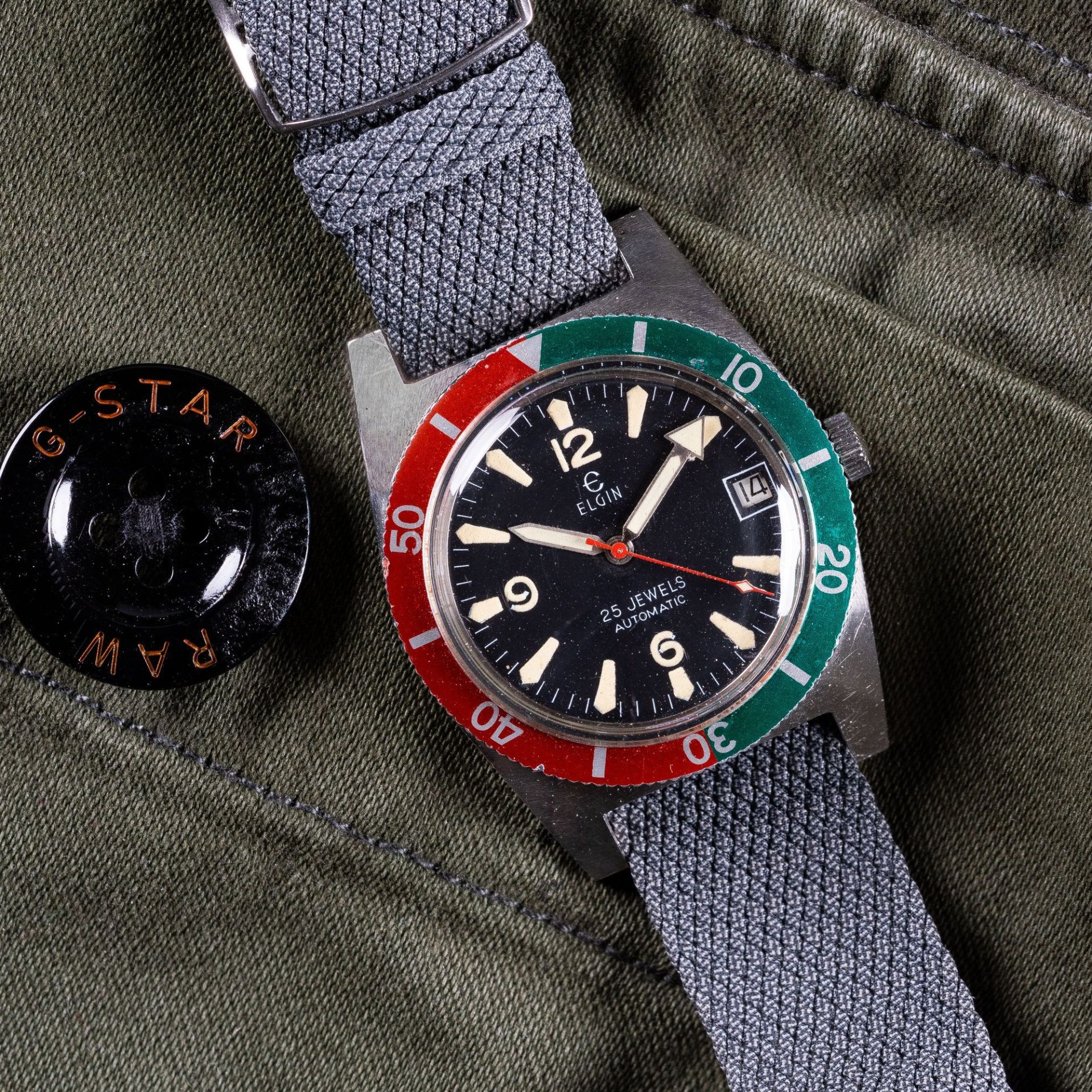 vintage skin diver watch