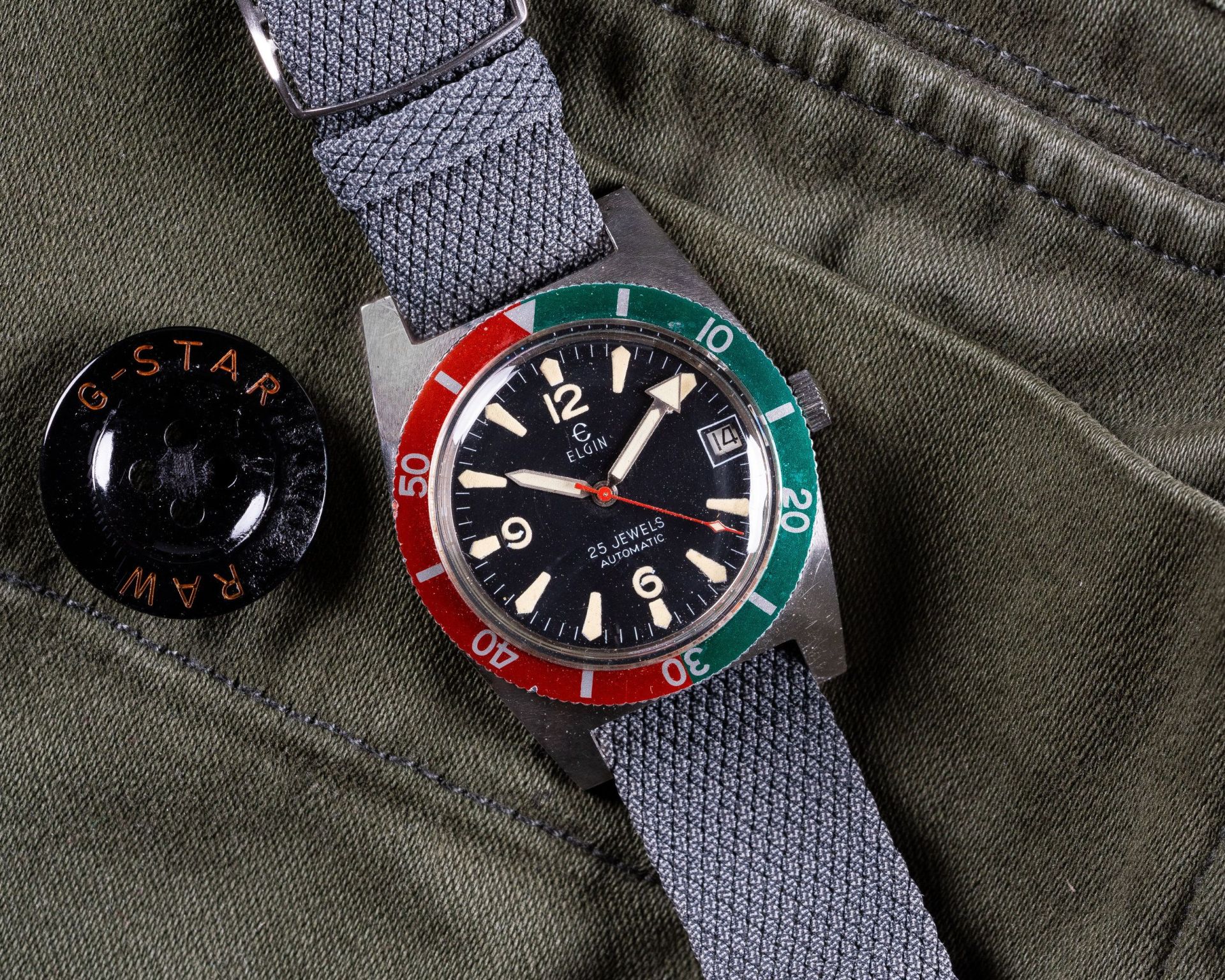 vintage skin diver watch