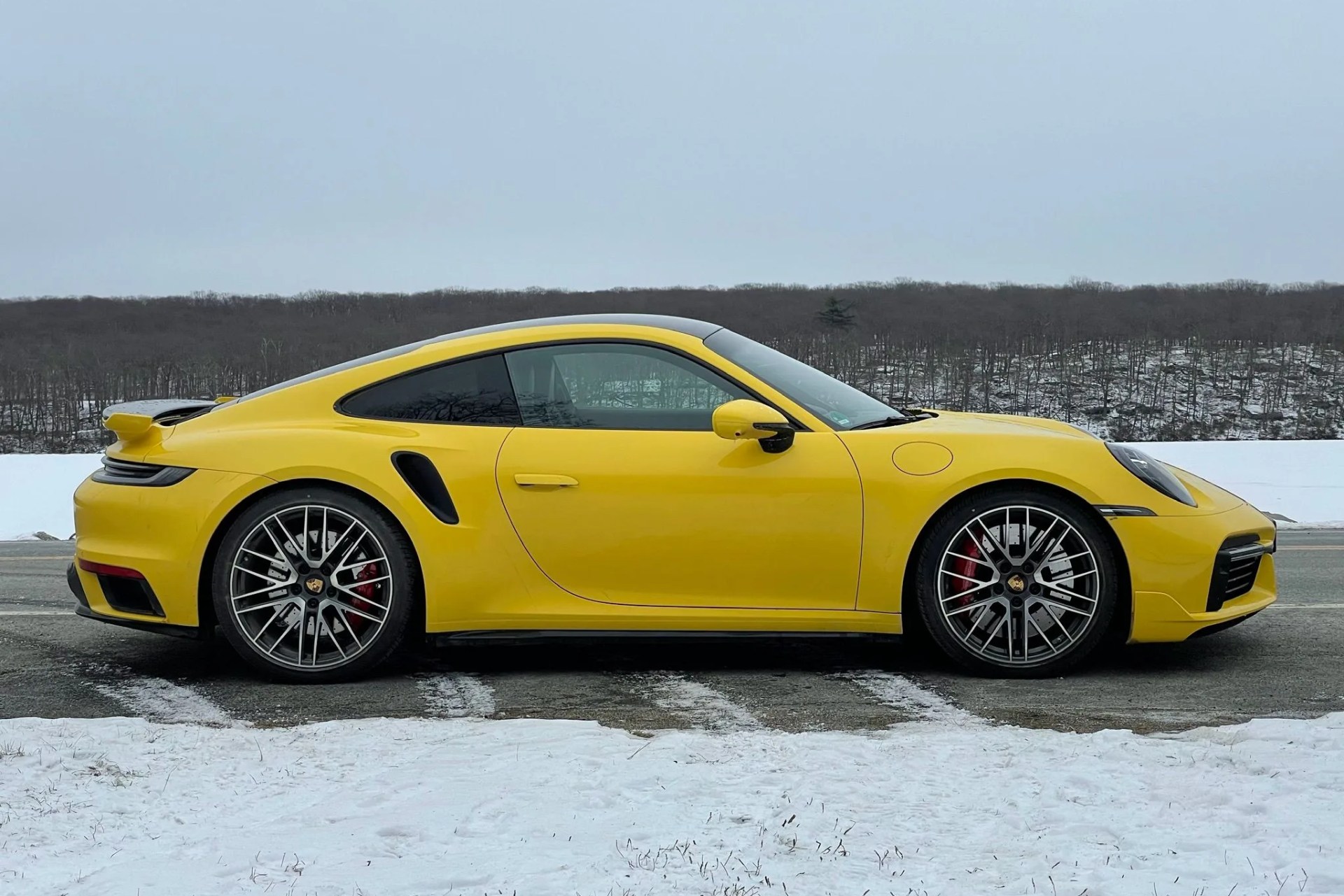2021 porsche 911 turbo yellow