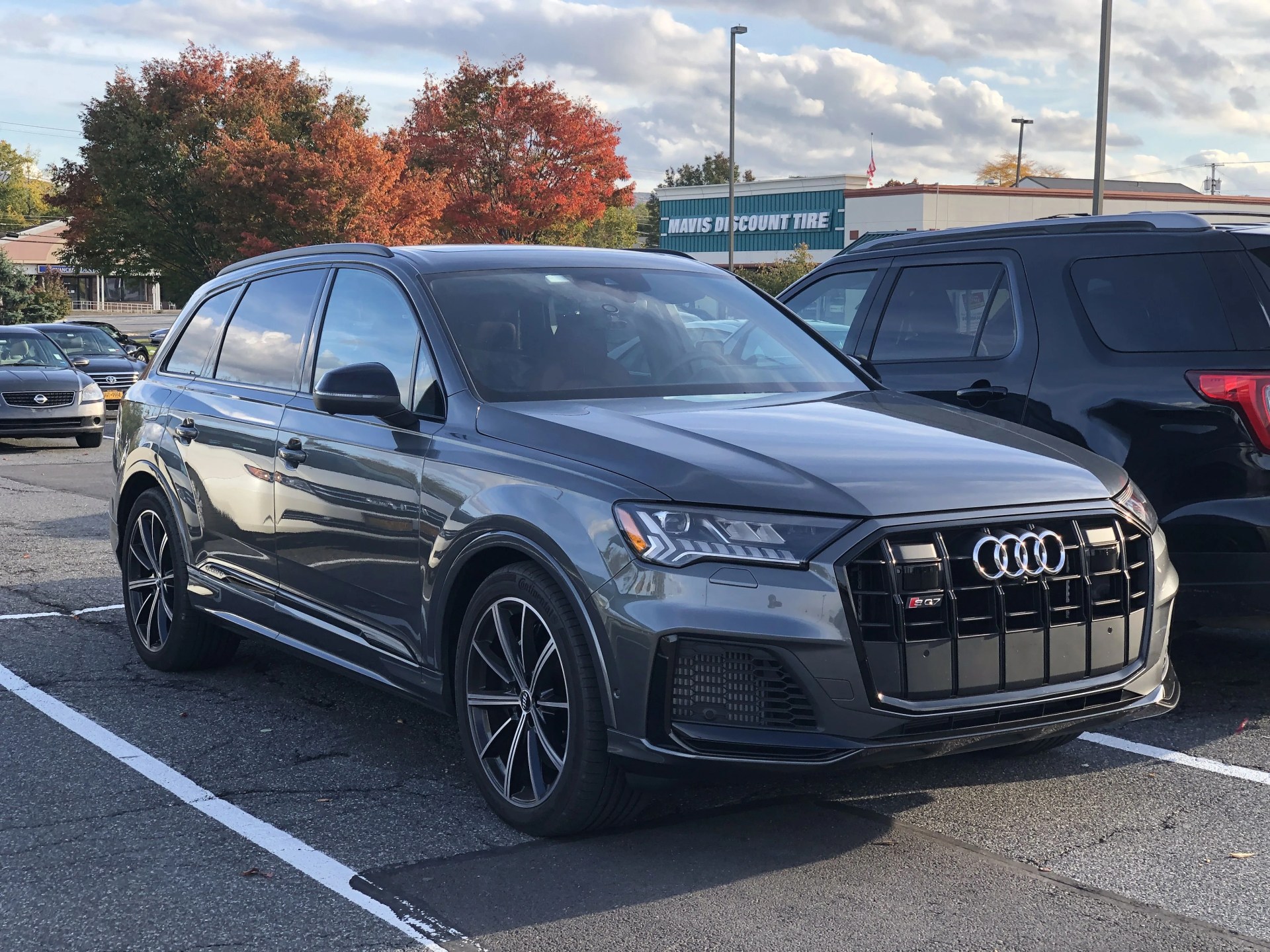 audi sq 7