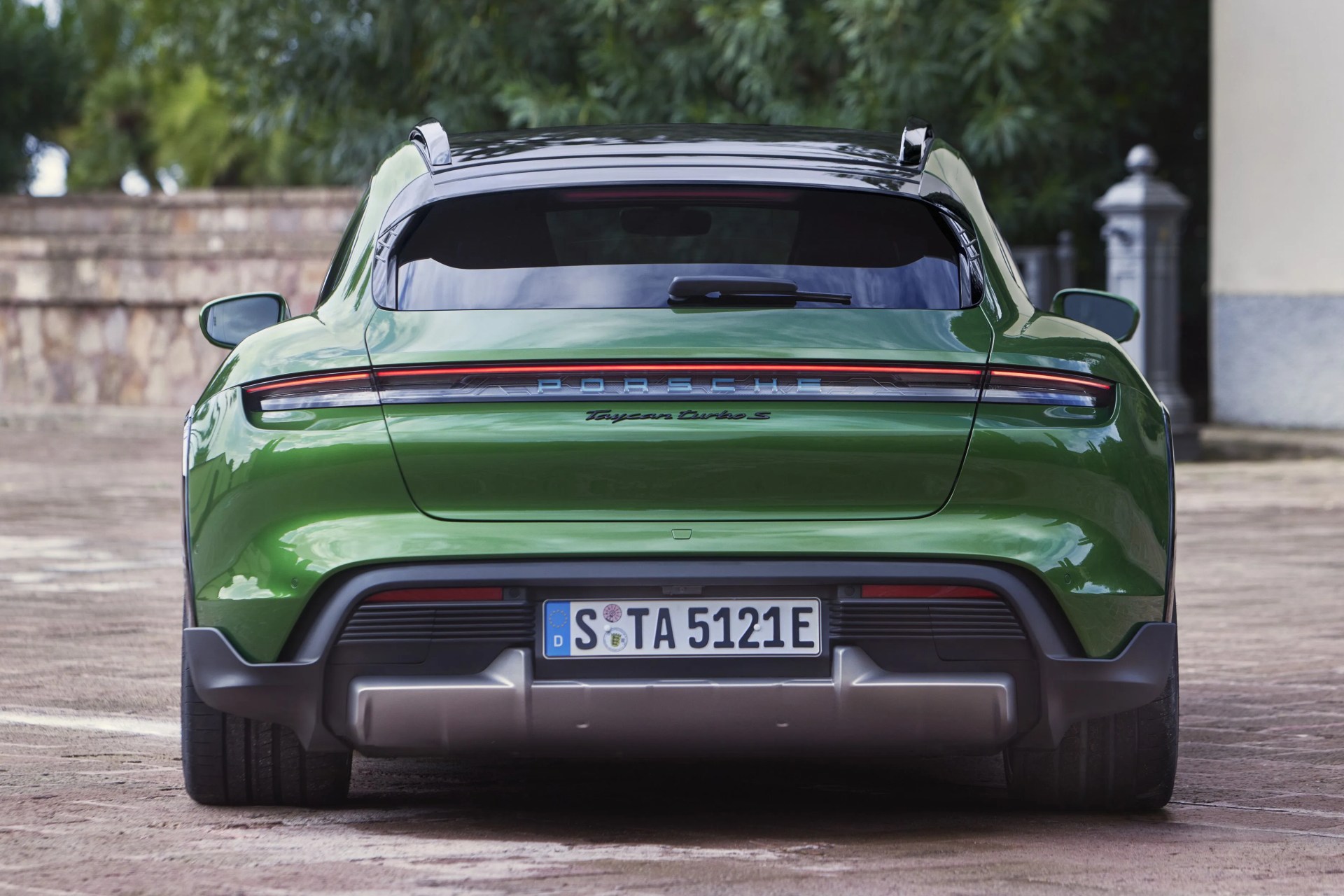 porsche taycan cross turismo 2021