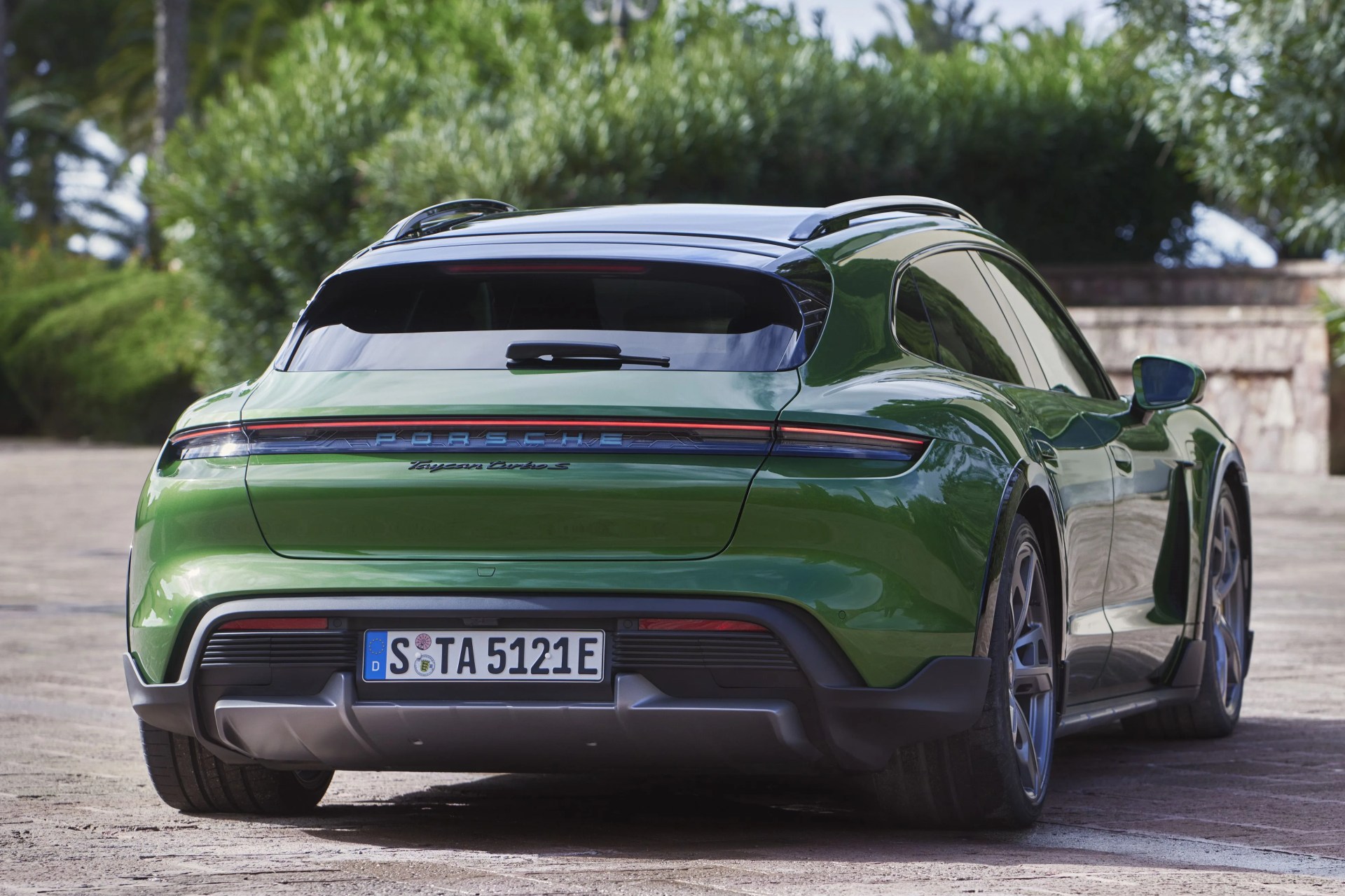 porsche taycan cross turismo 2021