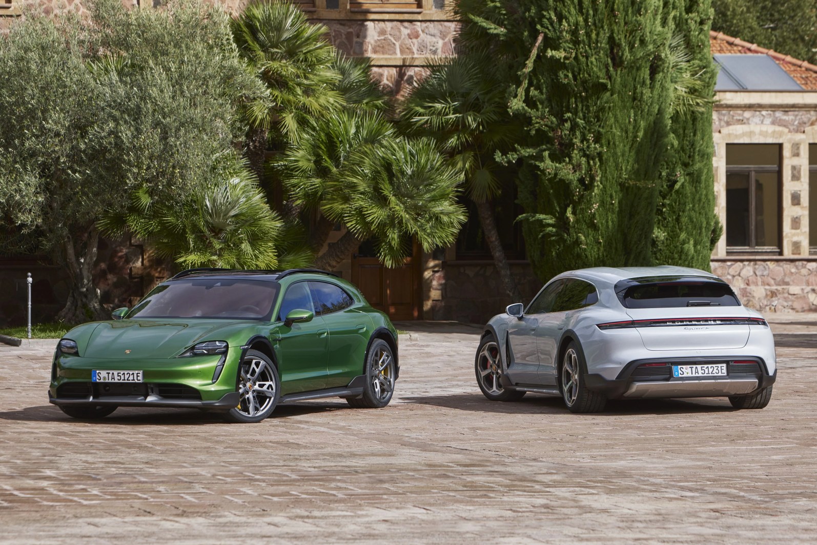porsche taycan cross turismo 2021
