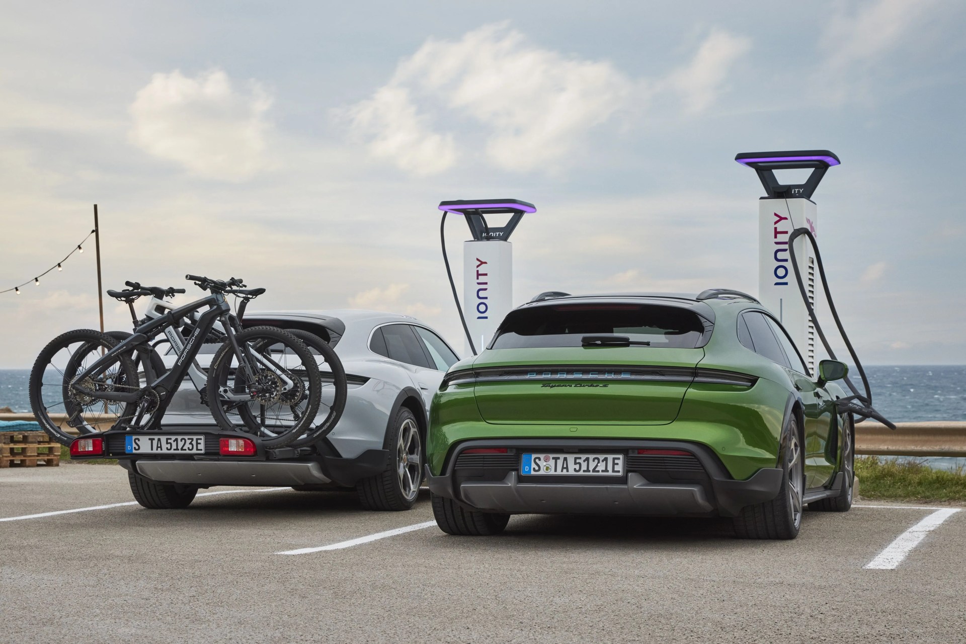 porsche taycan cross turismo 2021