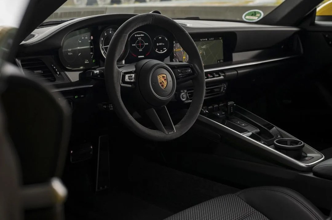 2021 porsche 911 turbo yellow interior
