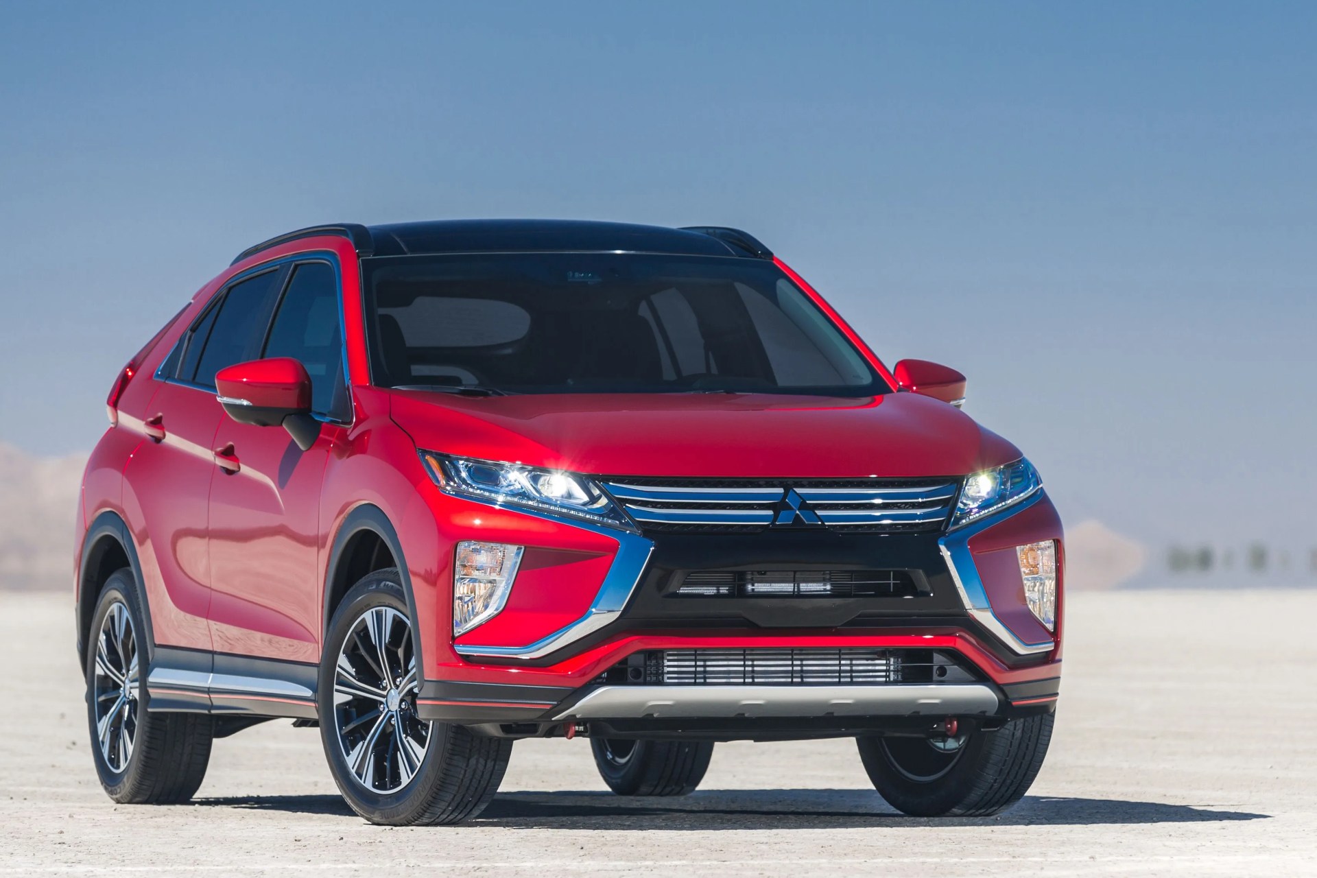 mitsubishi eclipse cross and gt phev scoop prestigious good designtm awards