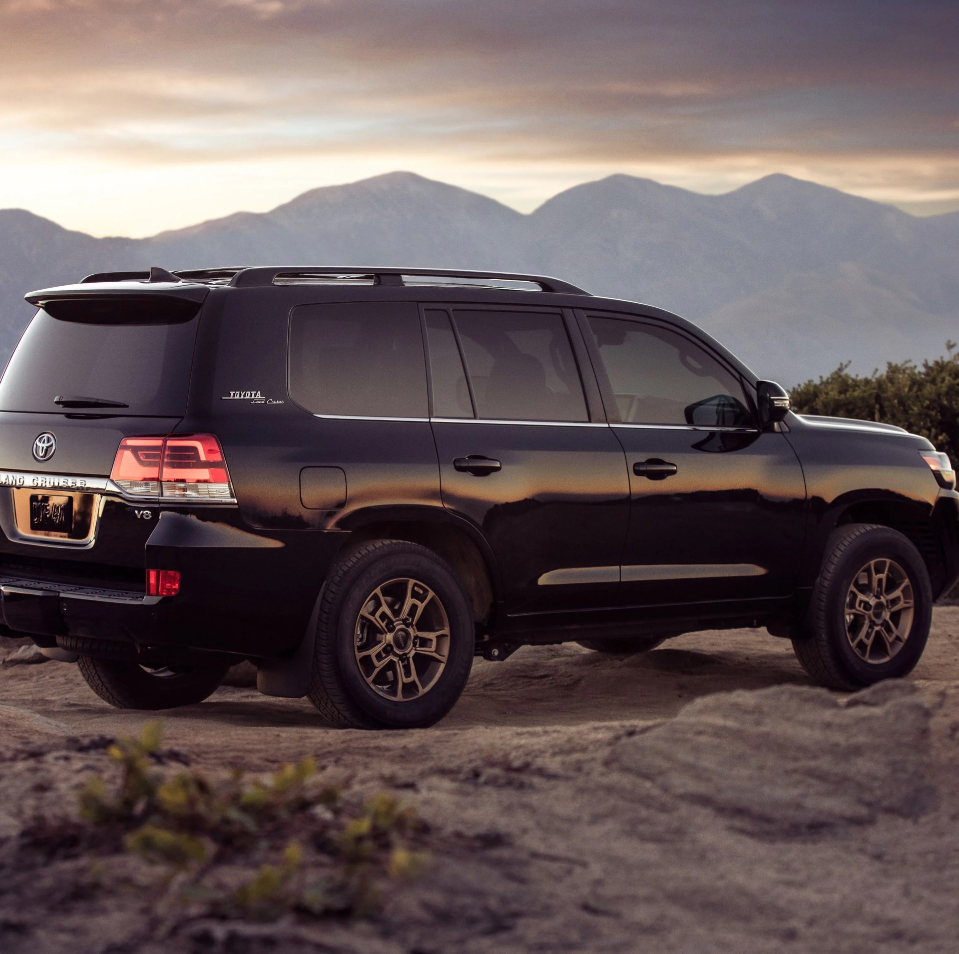 toyota land cruiser heritage edition