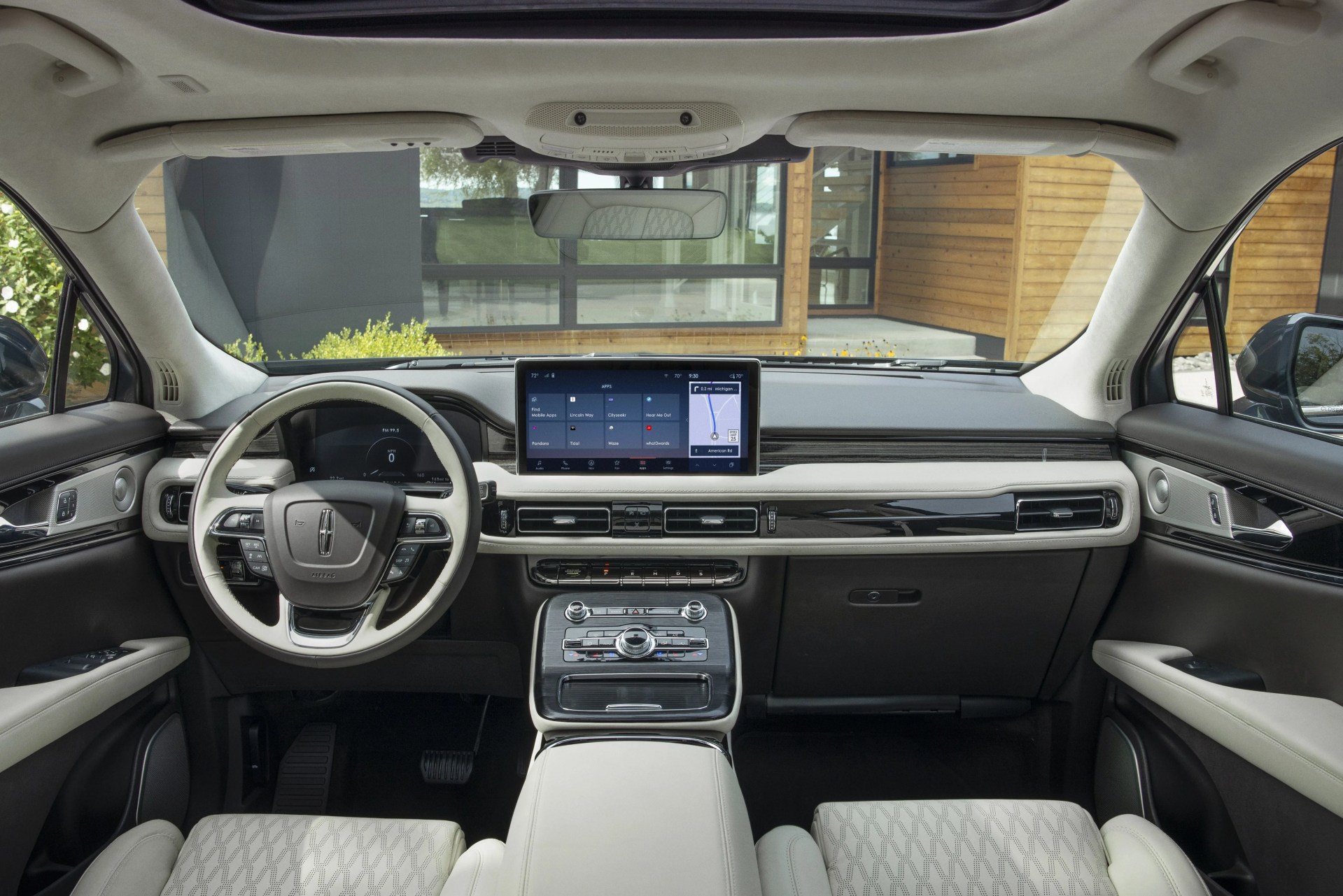 in a world filled with noise and distraction, lincoln introduces the new nautilus showcasing the brand’s signature design, elevated technology and a new interior that brings a sense of calm and sanctuary to the midsize luxury suv segment