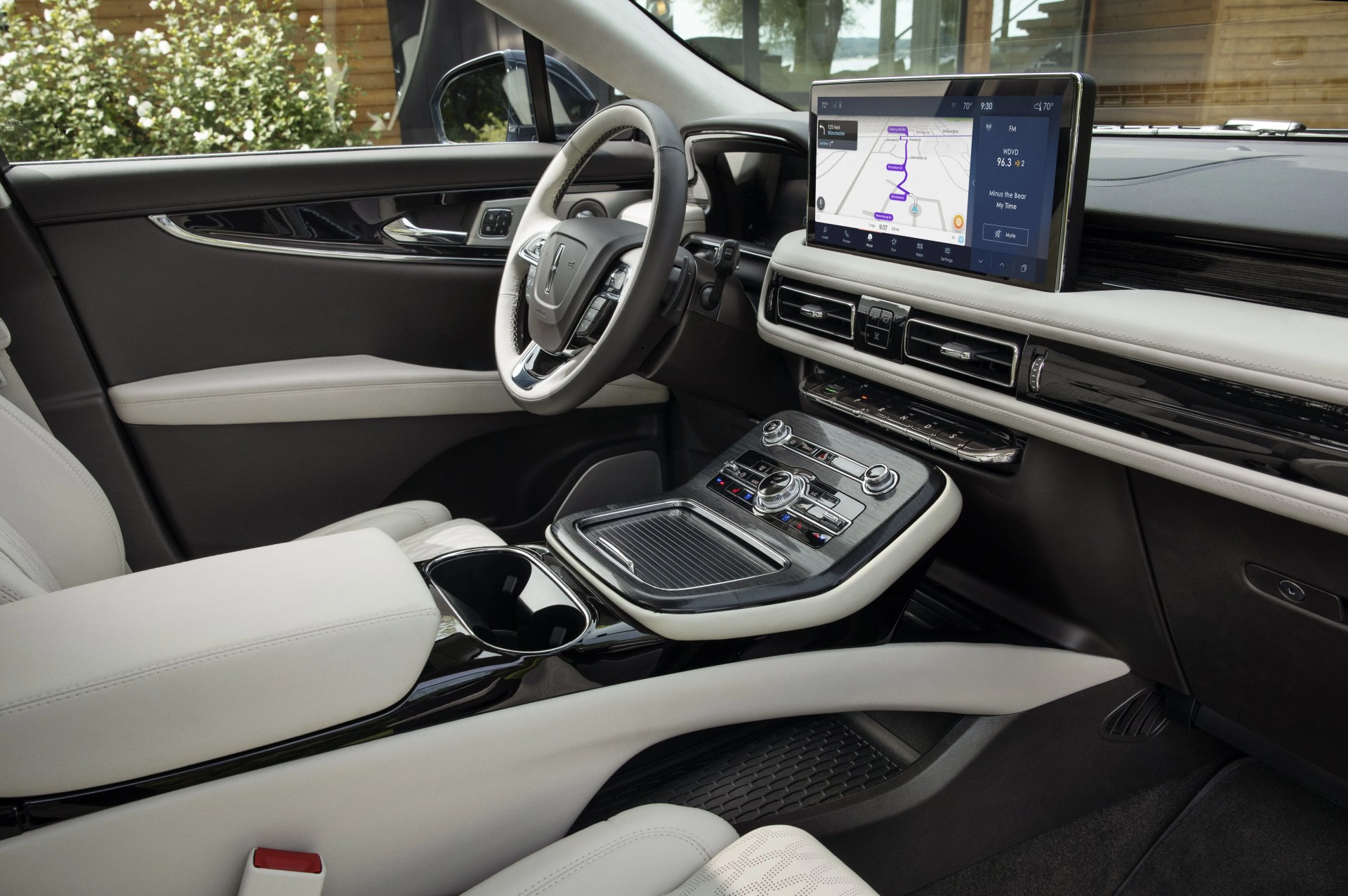in a world filled with noise and distraction, lincoln introduces the new nautilus showcasing the brand’s signature design, elevated technology and a new interior that brings a sense of calm and sanctuary to the midsize luxury suv segment
