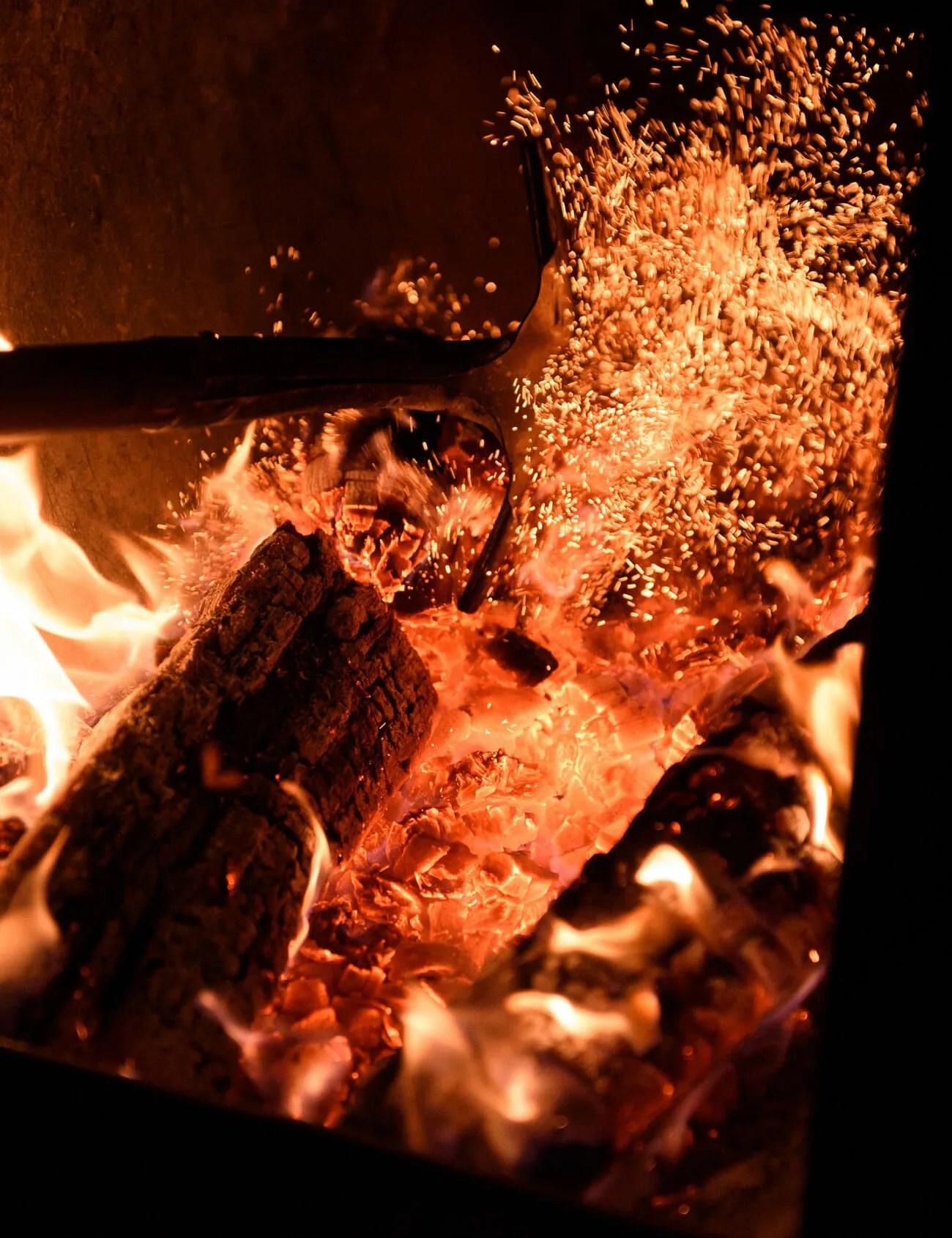 How-To-Smoke-Meat-Gear-Patrol-Ambiance