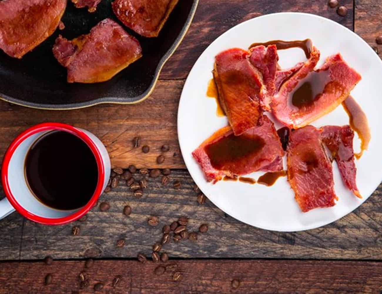 The-20-Best-Things-to-Cook-Cast-Iron-Skillet-Gear-Patrol-Country-Ham