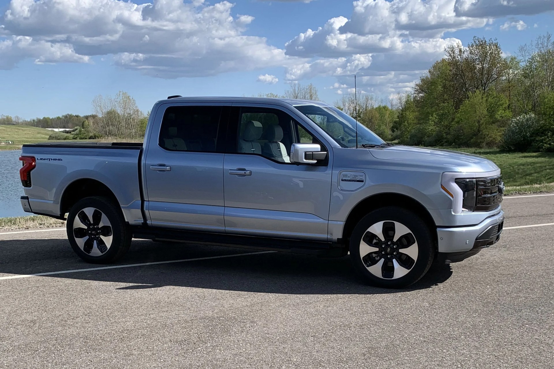 ford f 150 lightning