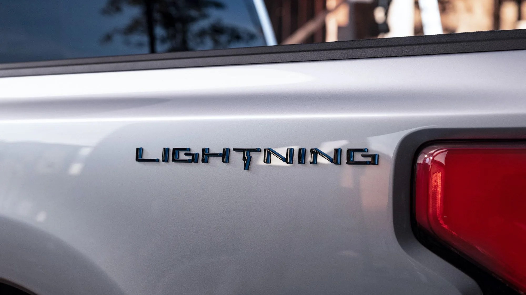 ford f 150 lightning electric