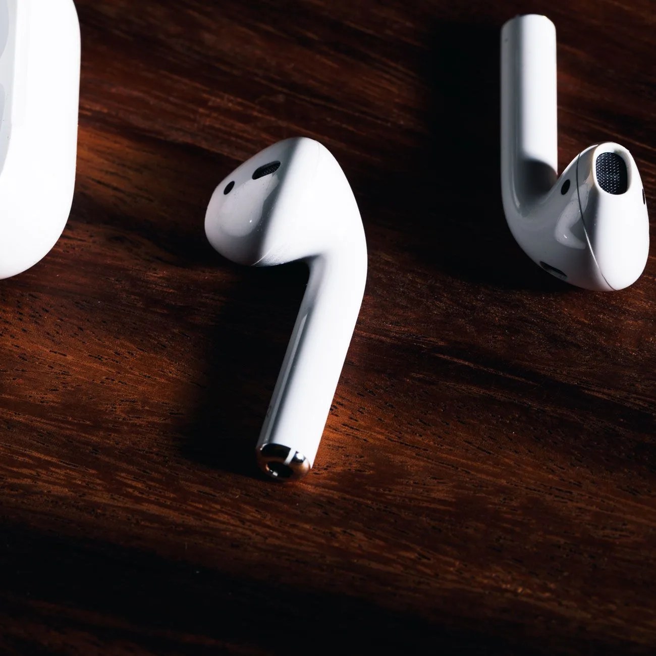airpods gear patrol ambiance 1