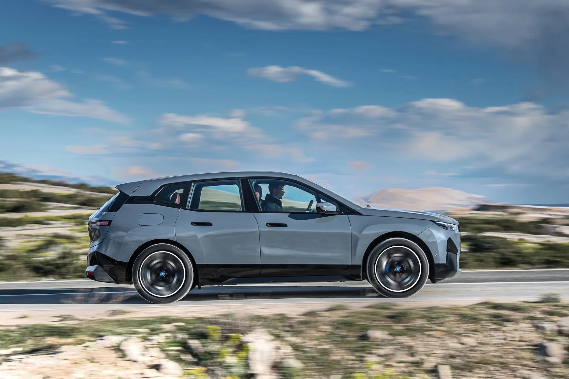 bmw i electric cars i4 ix