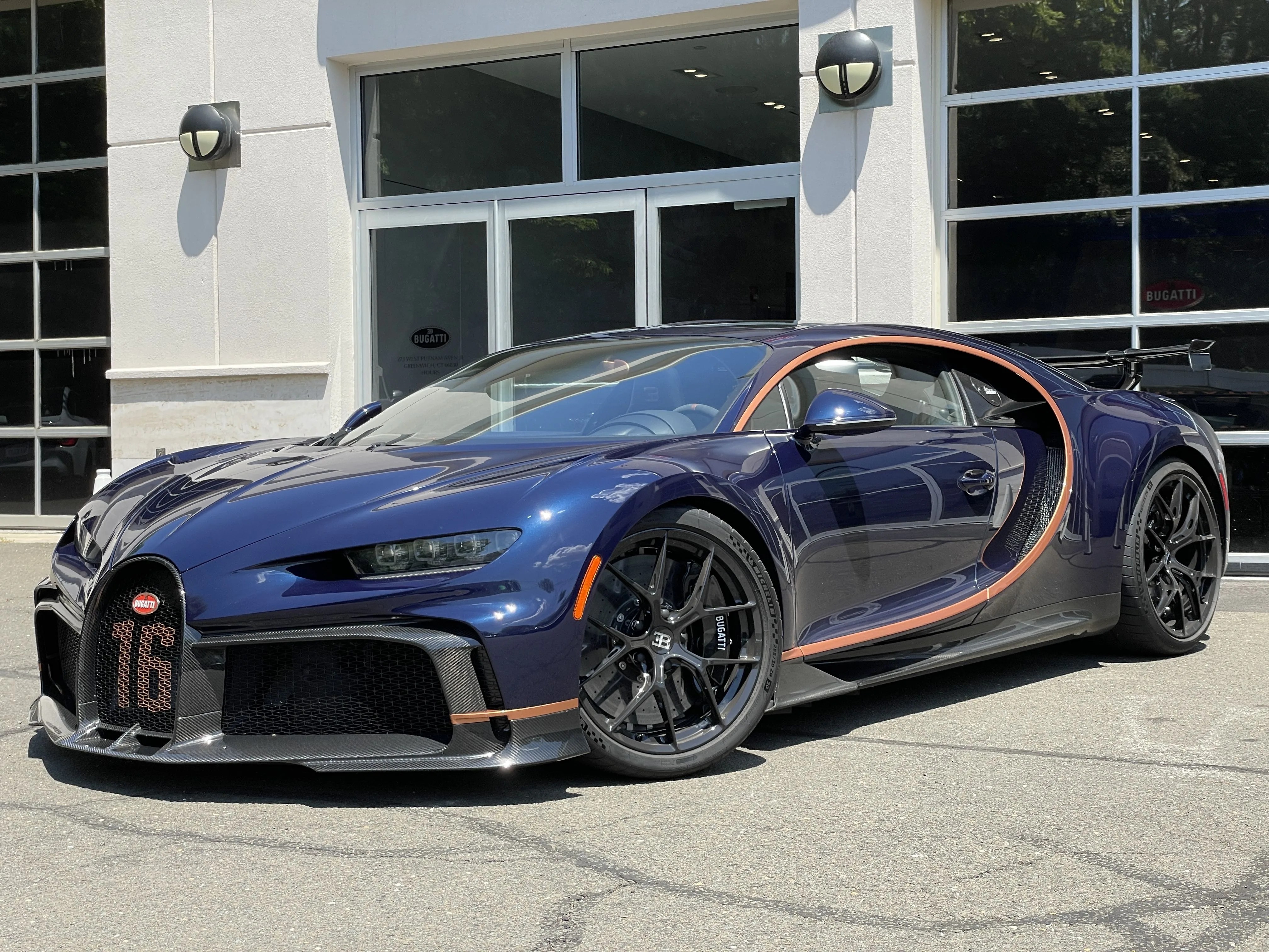bugatti chiron pur sport blue