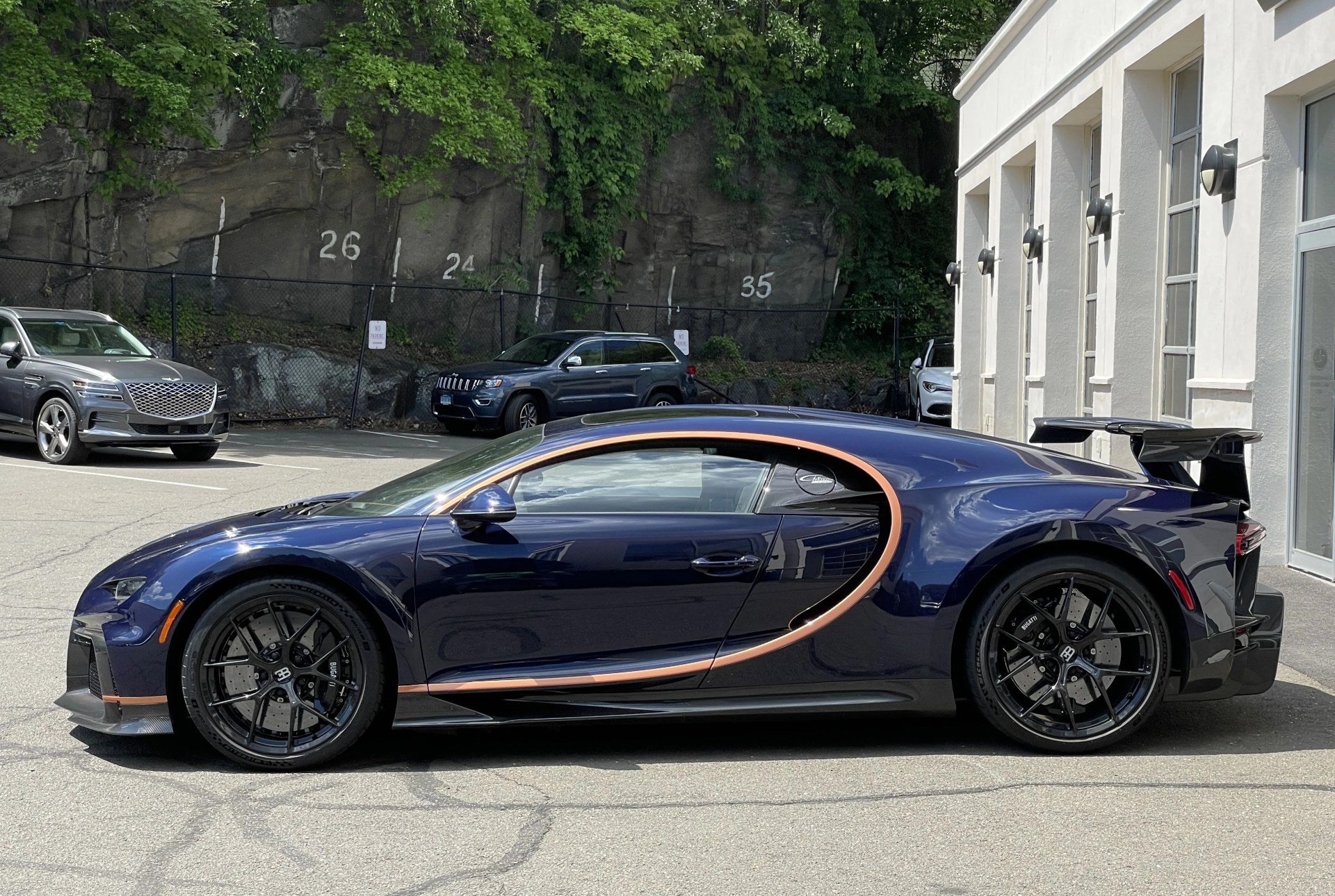 bugatti chiron pur sport blue
