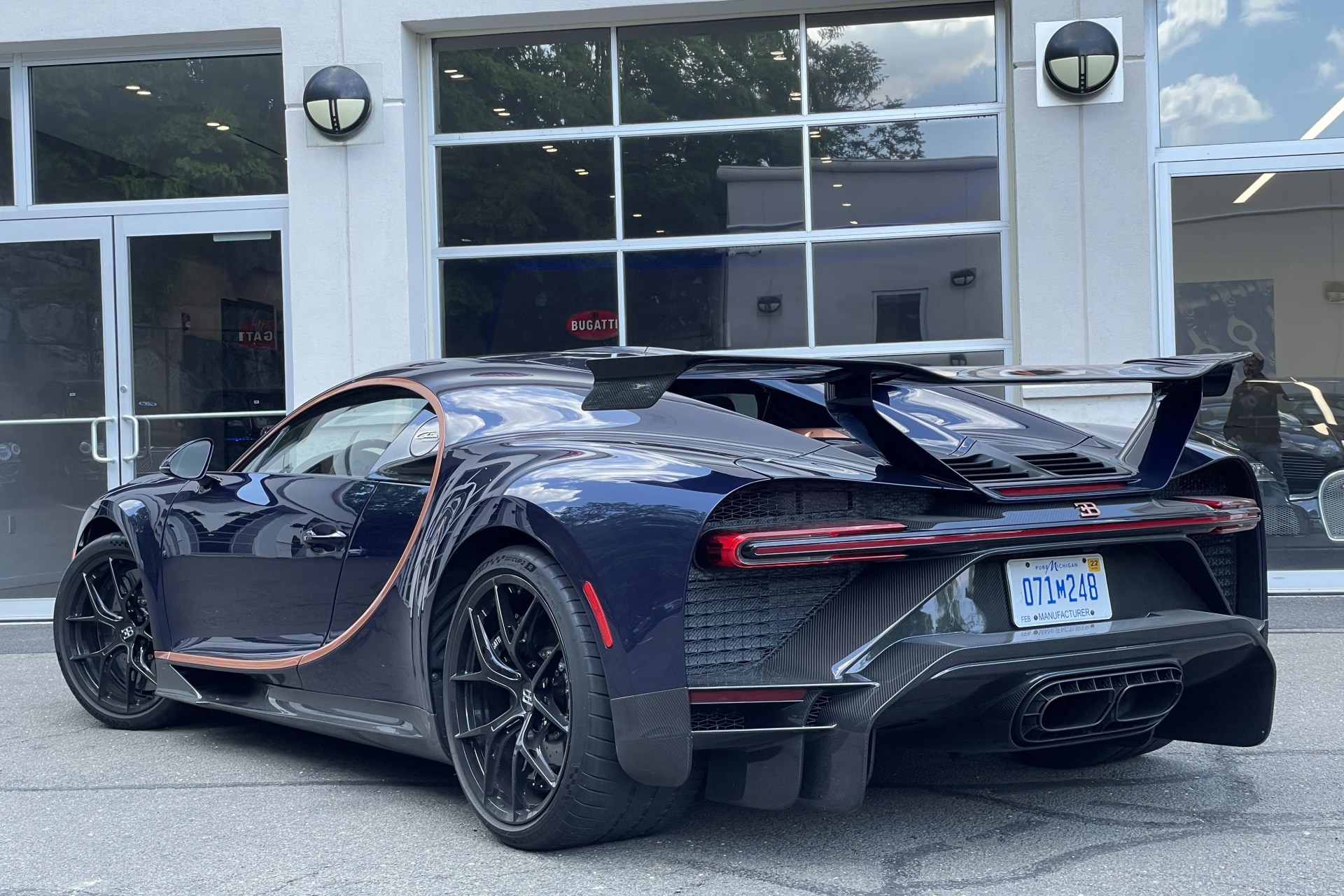 bugatti chiron pur sport blue