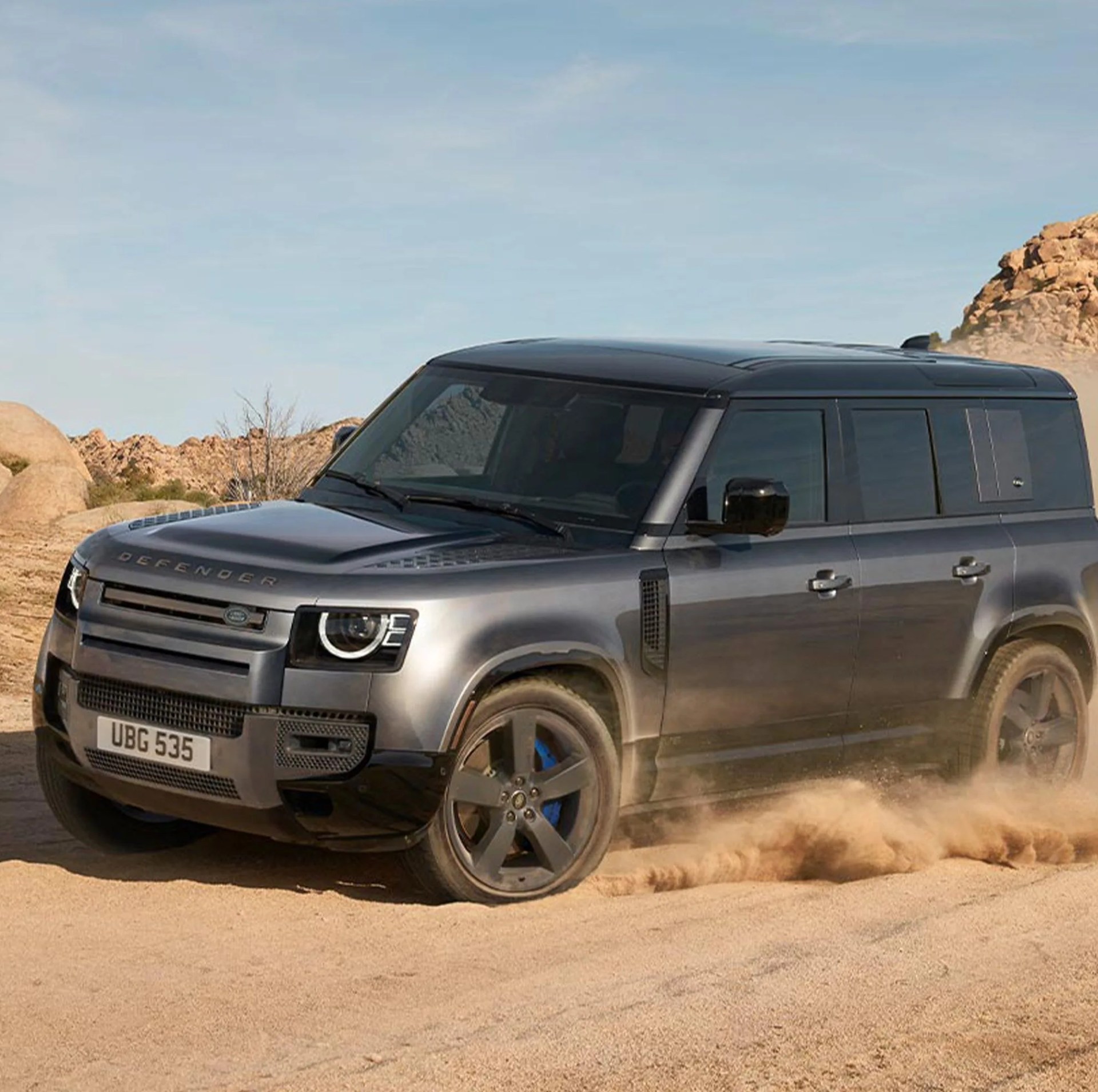 land rover defender 2022