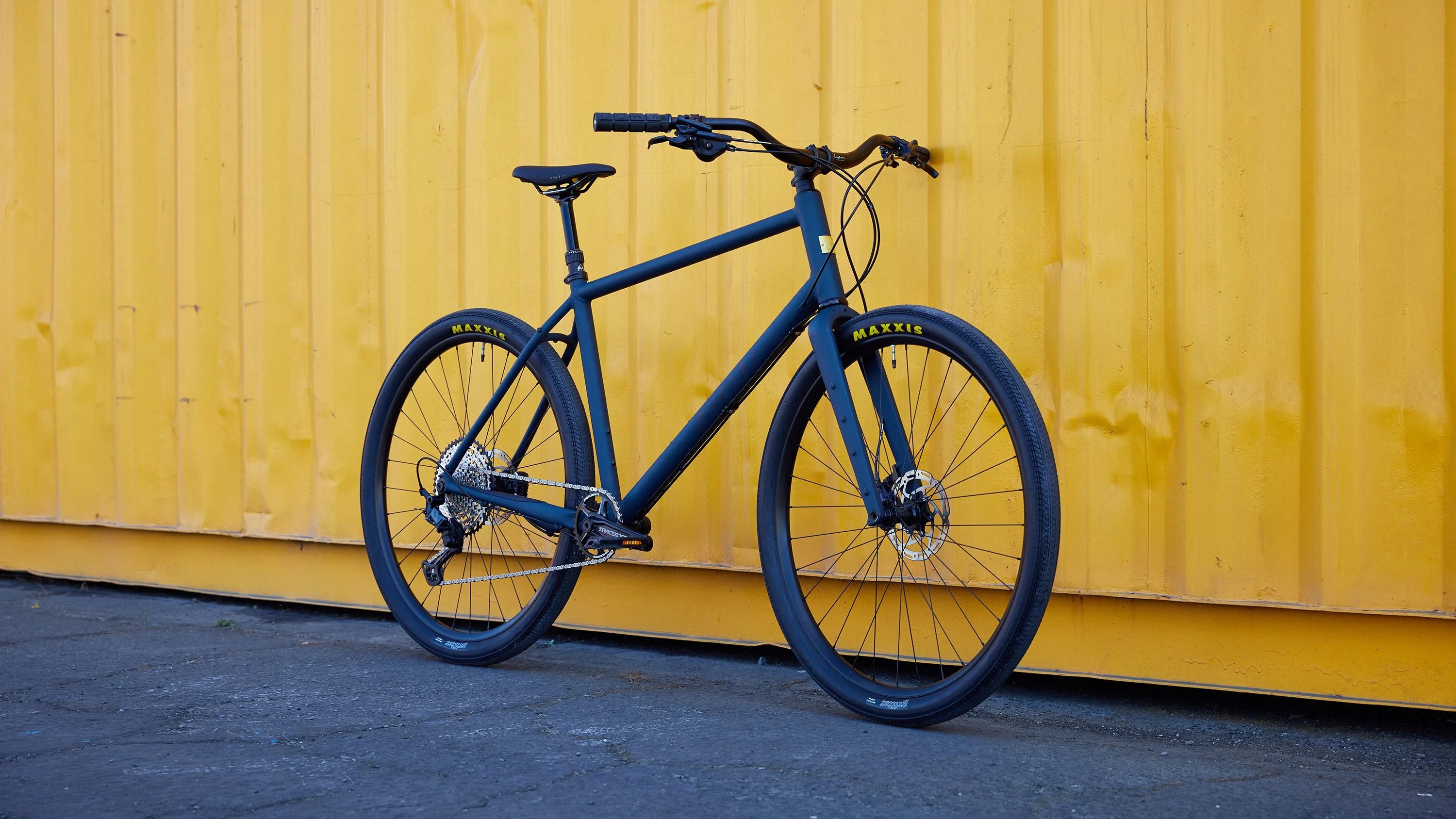 hudski doggler 12 speed city hybrid bike