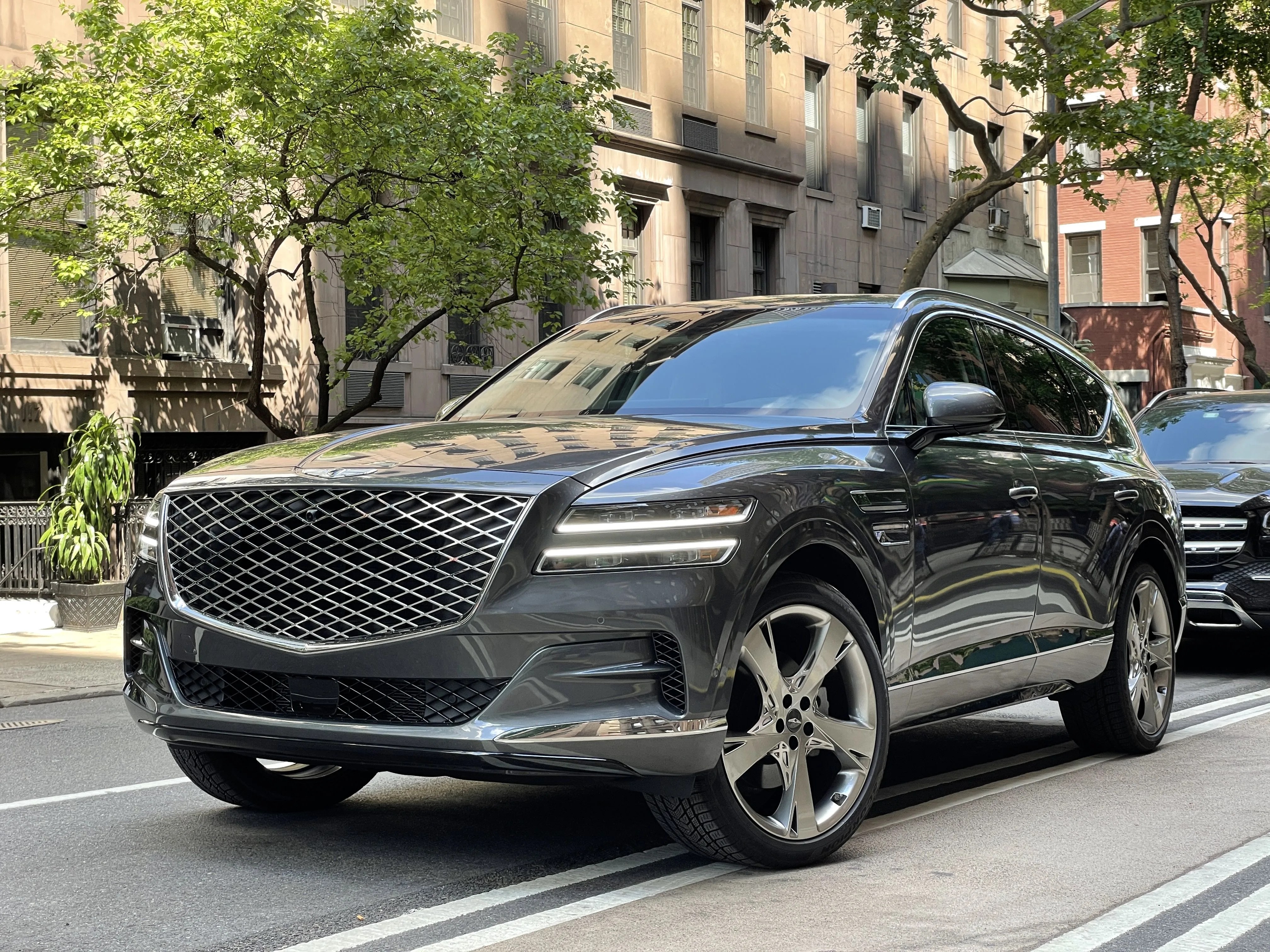 genesis gv80 front