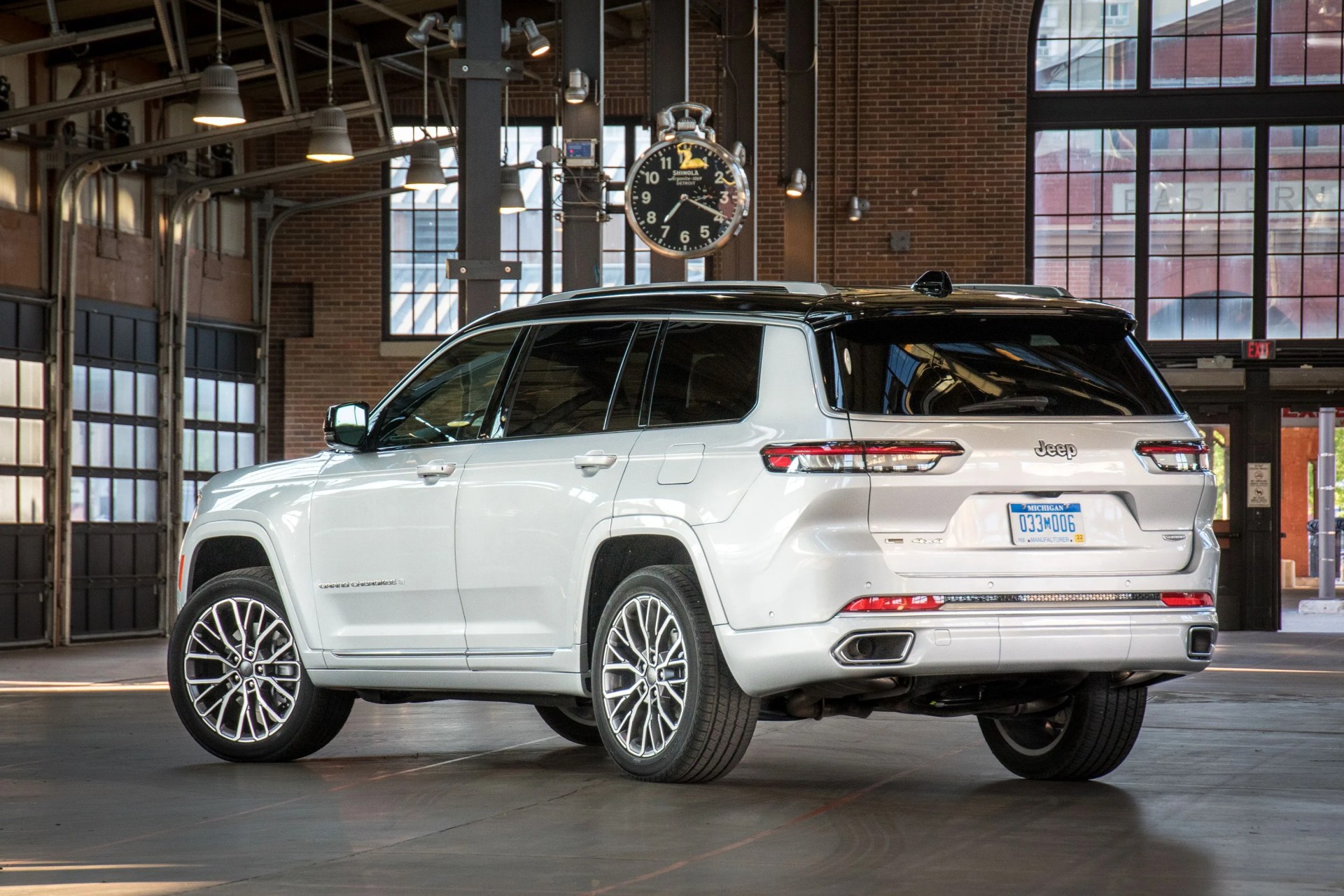 2021 jeep® grand cherokee l summit reserve