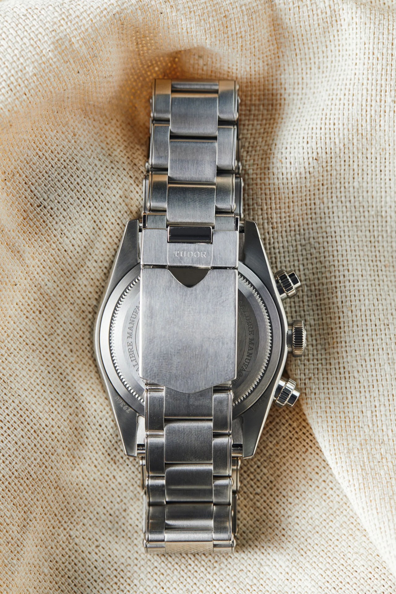 tudor bb chrono back