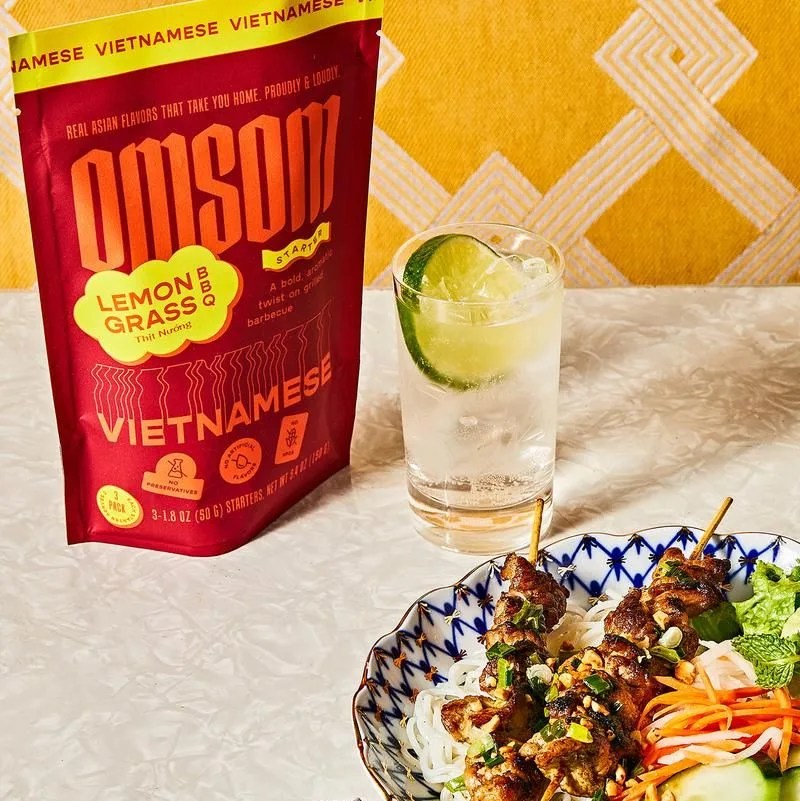 omsom next to food
