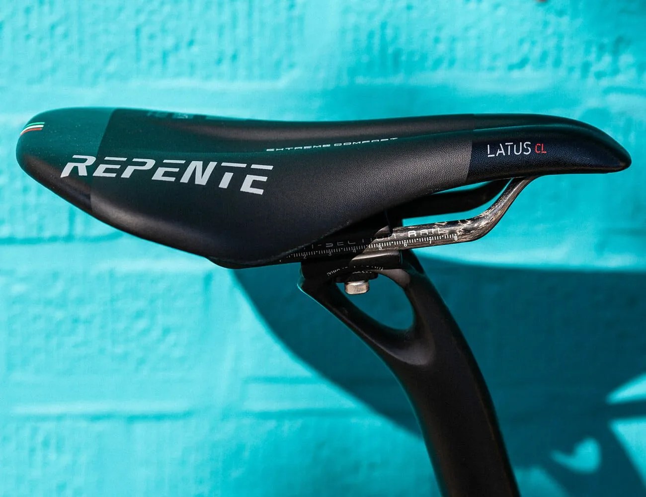 Repente-Latus-CL-Review-gear-patrol-ambiance-02
