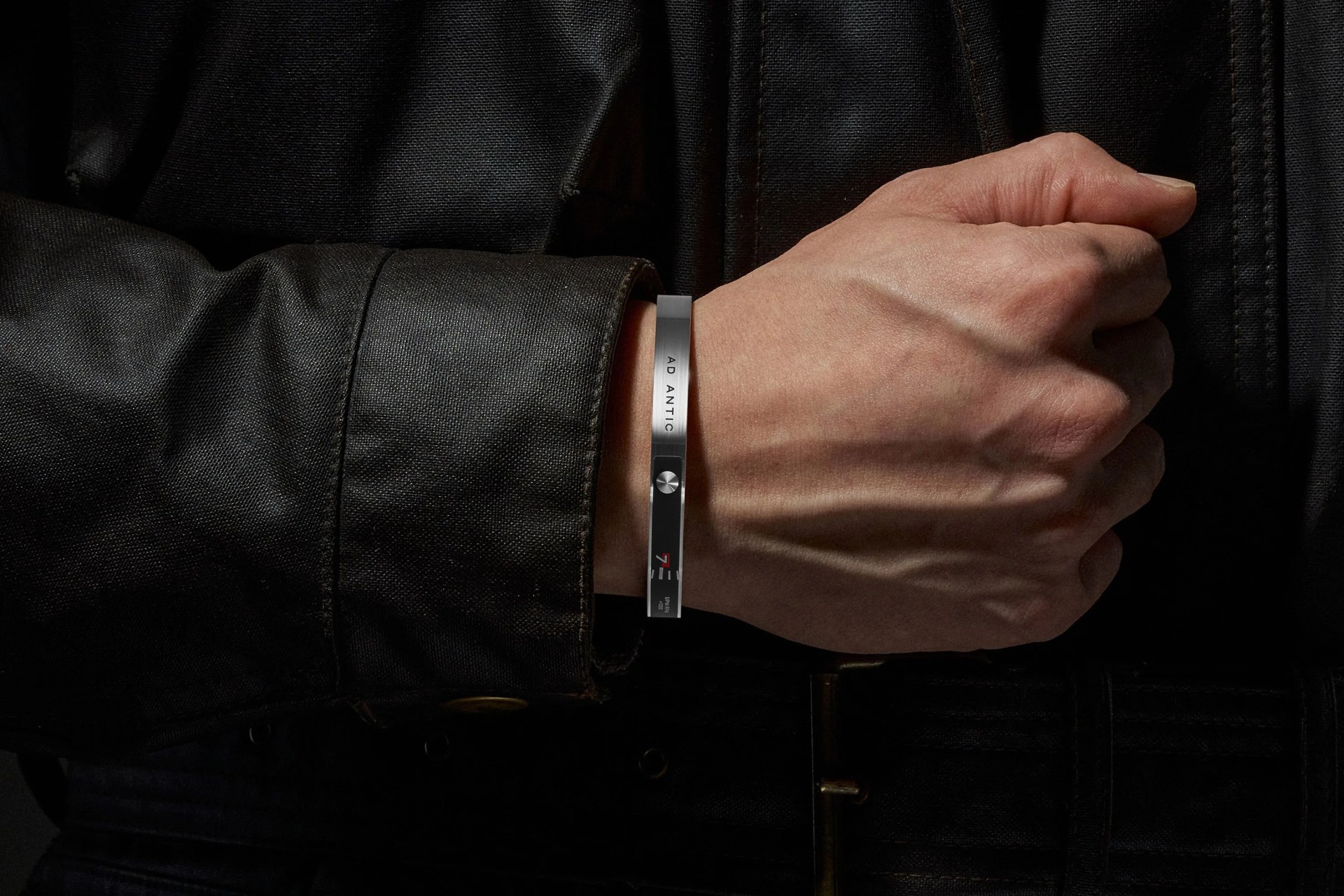 ad antic bracelet the counter