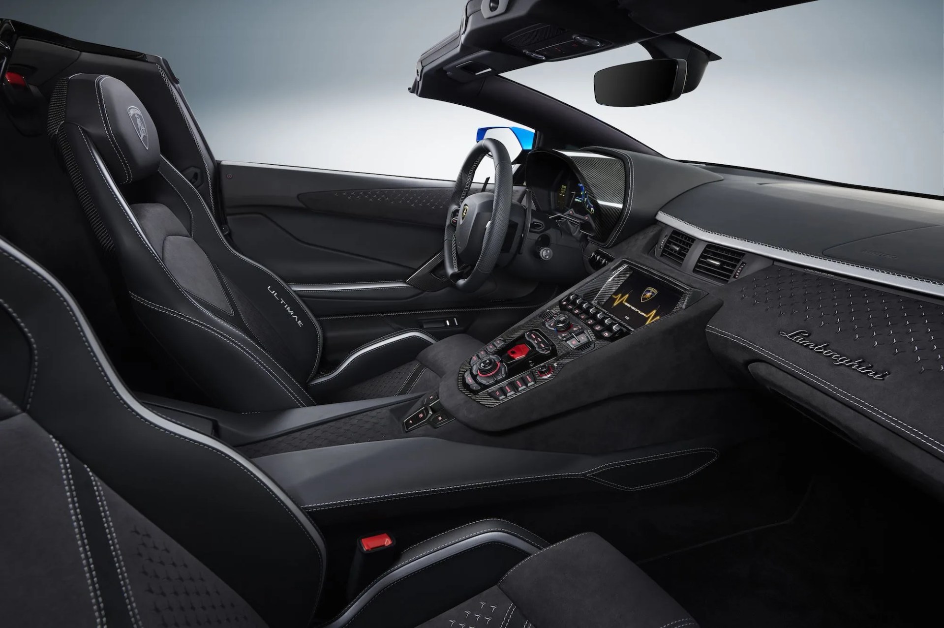 lamborghini aventador ultimae ultimate final 2021