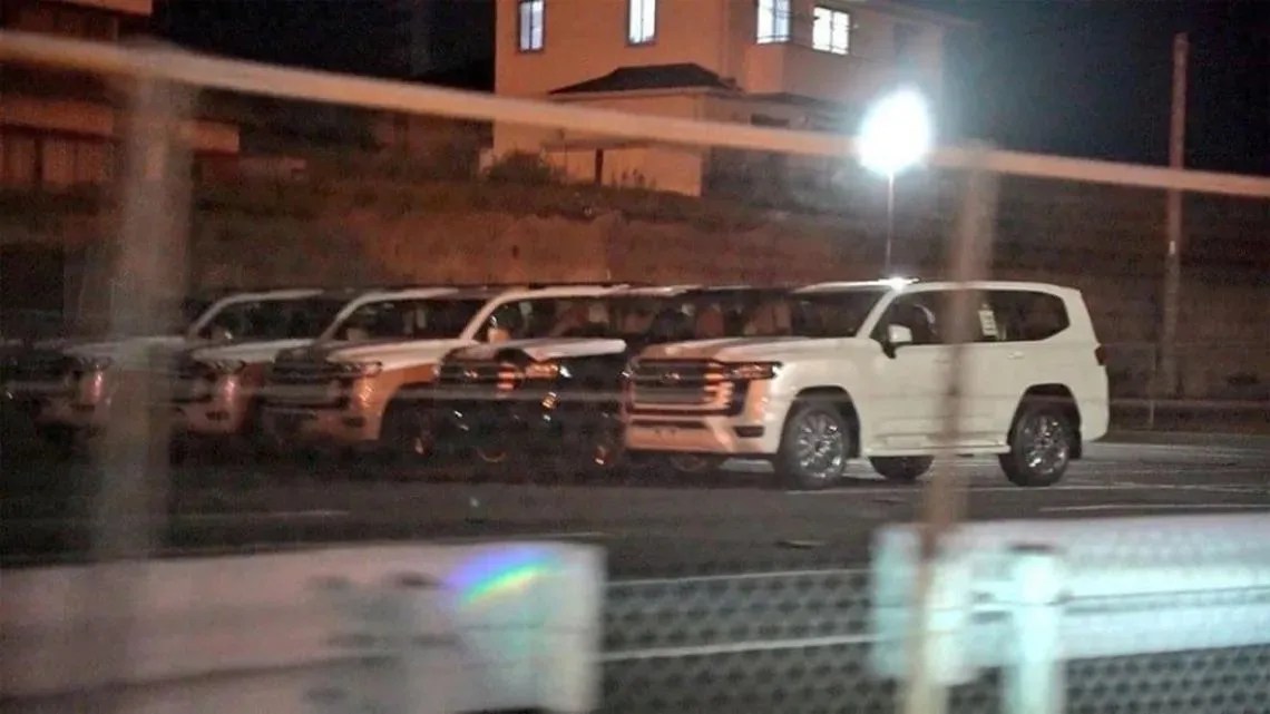 land cruisers