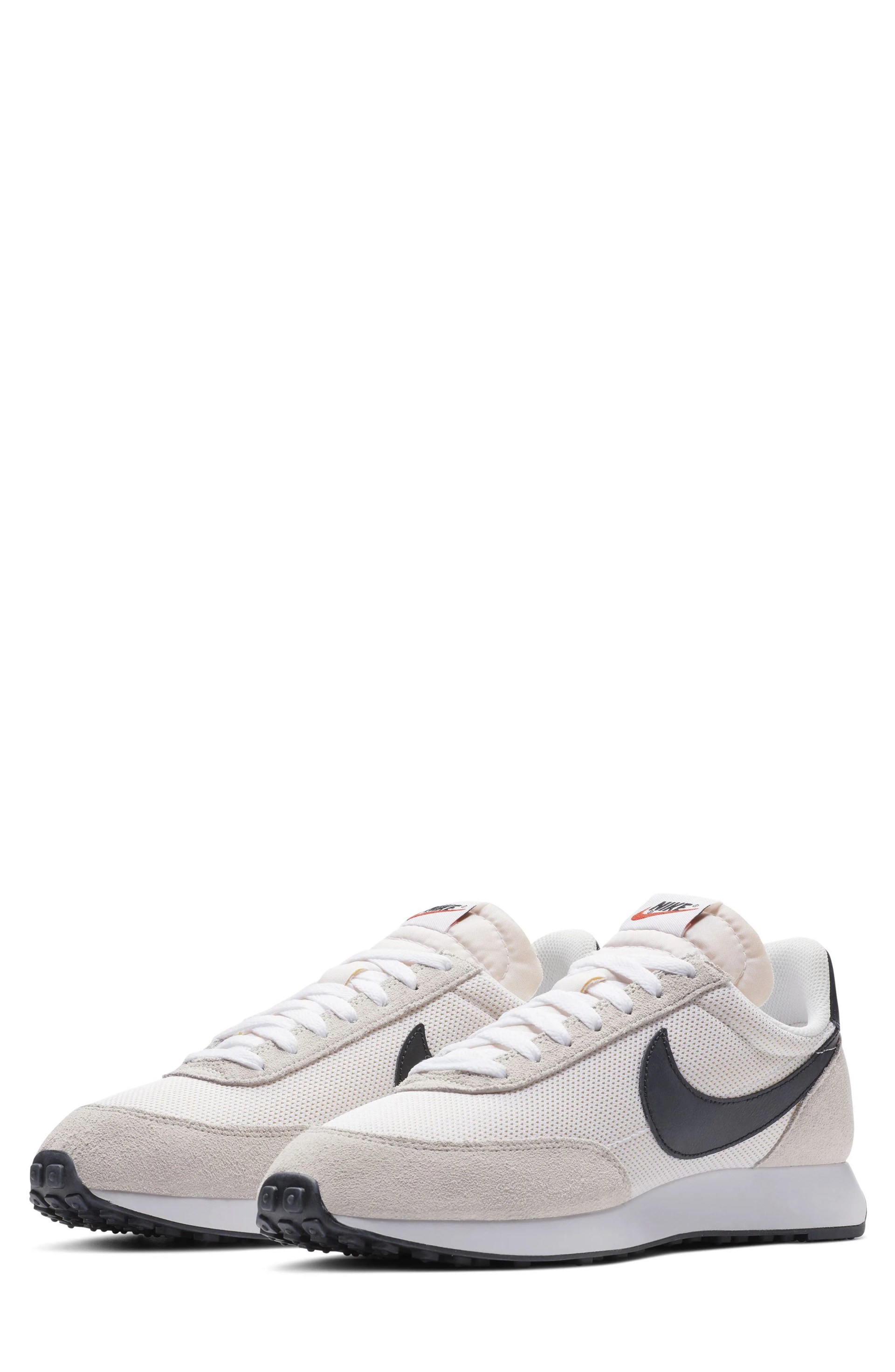 nike tailwind