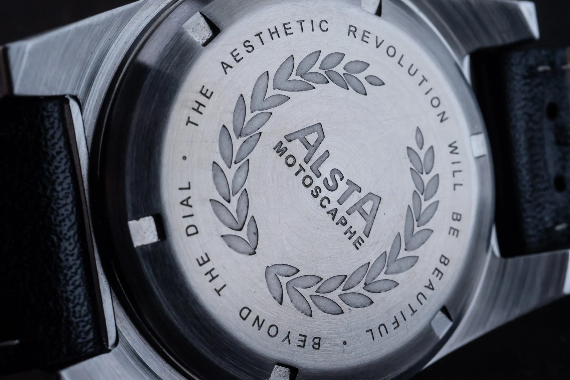 alsta motoscaphe 120 case back