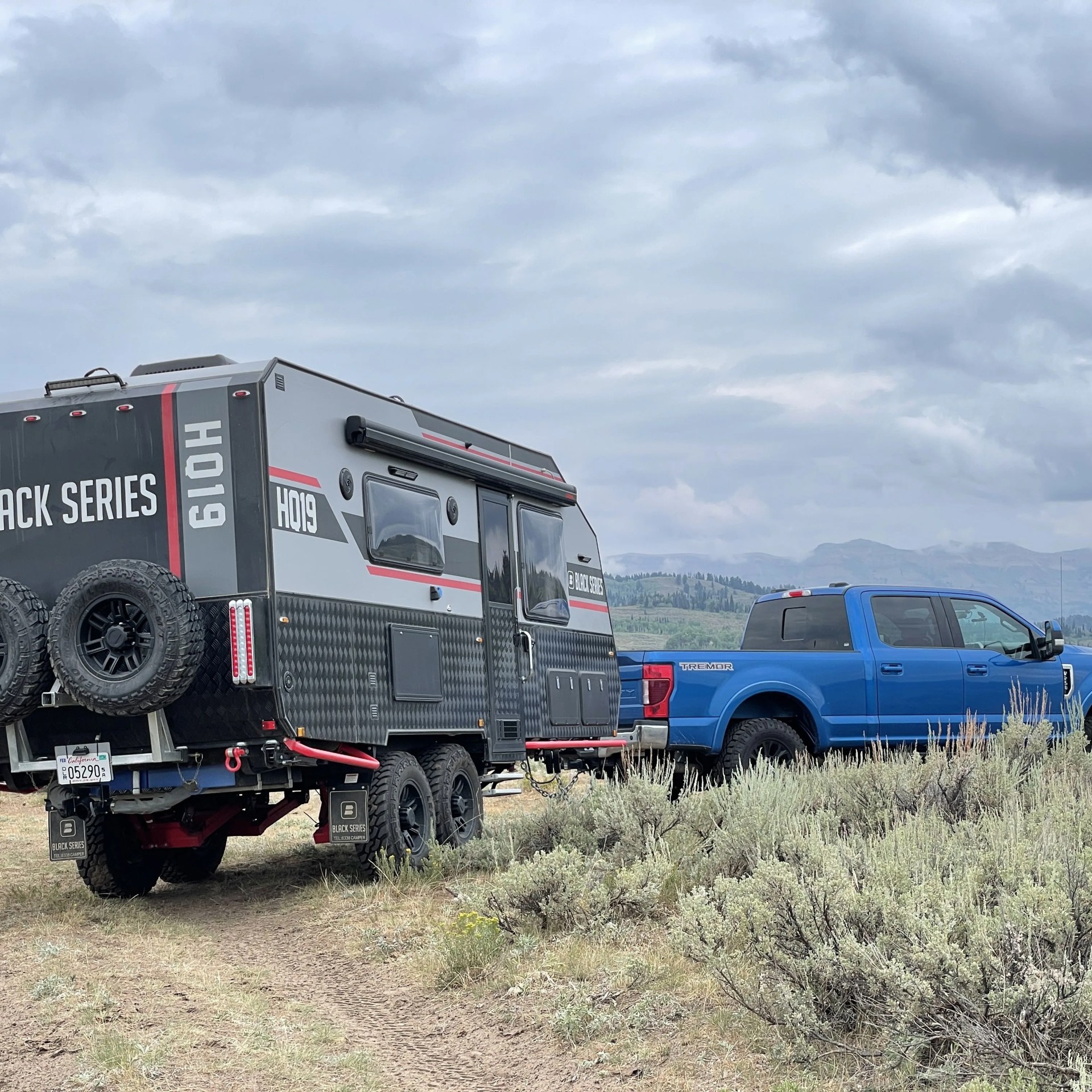 ford f 250 tremor black series hq19 off road camping trailer