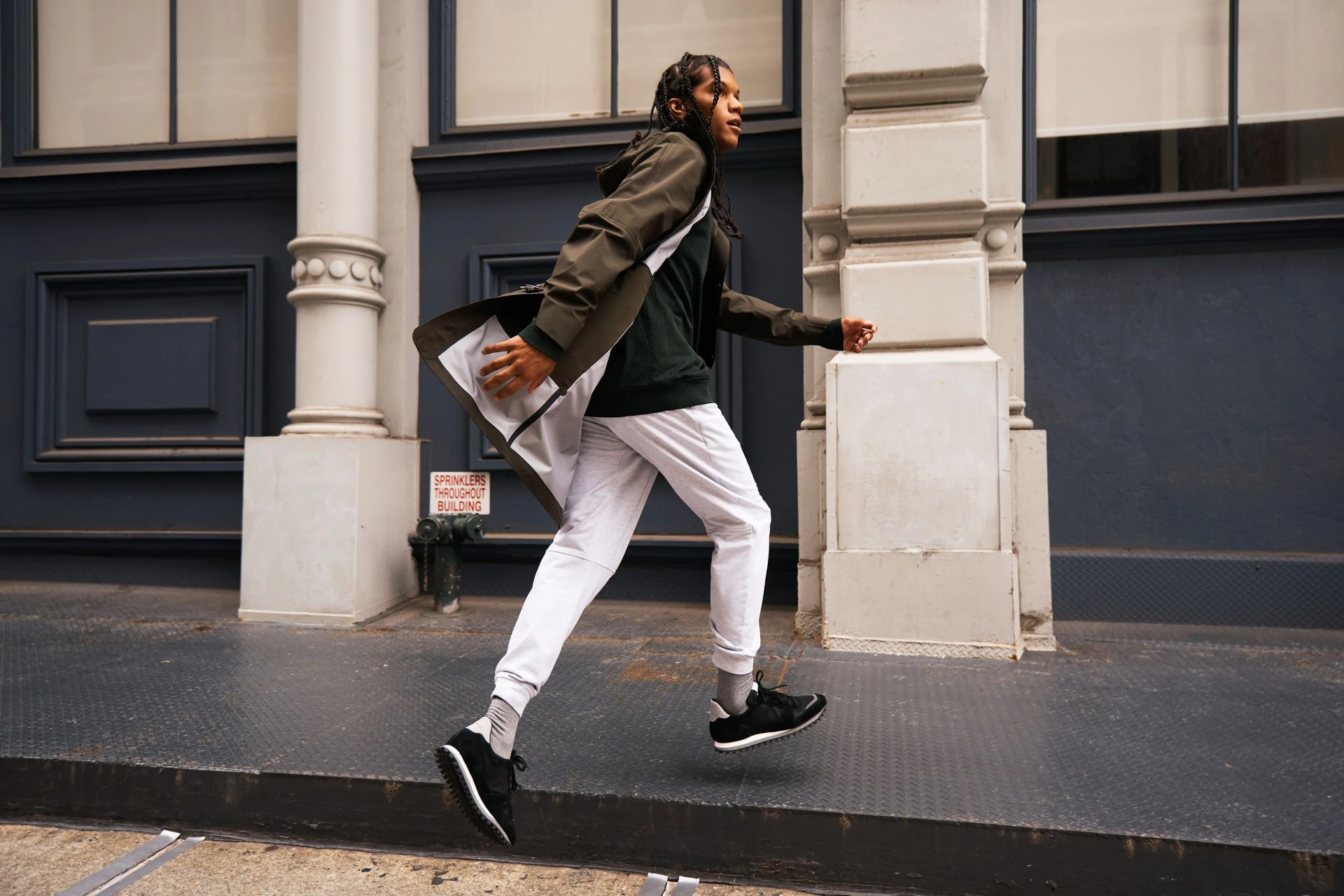 man wearing lululemon gear