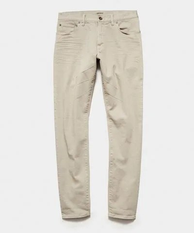 STRAIGHT FIT 5-POCKET CHINO IN PEBBLE GREY
