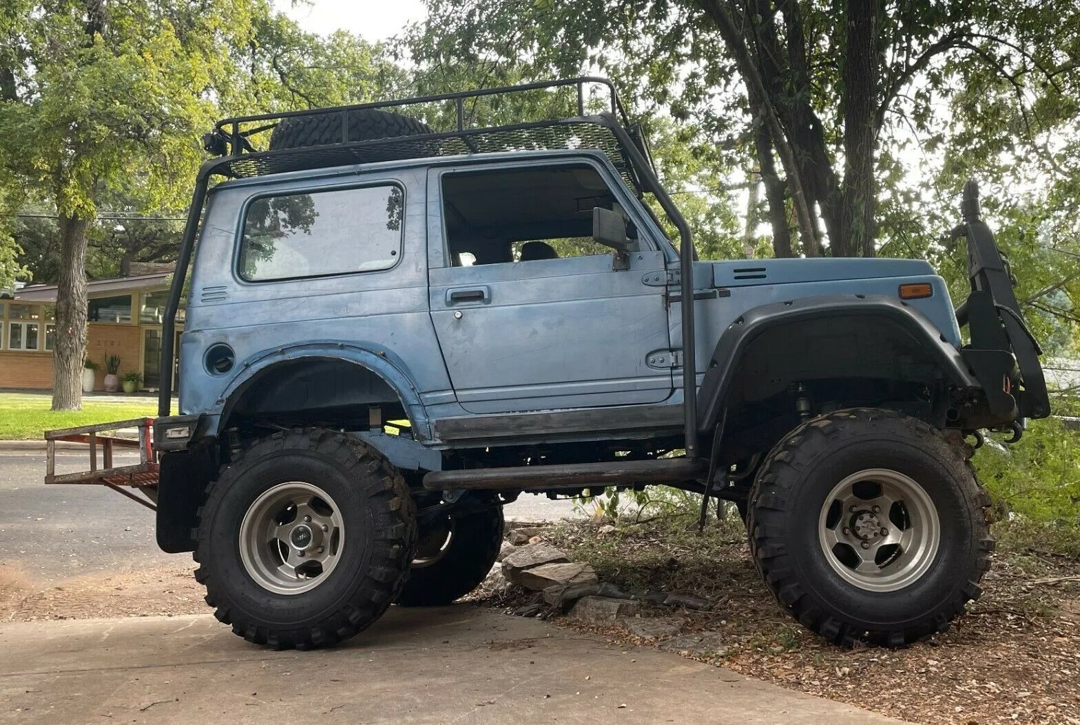 suzuki samurai