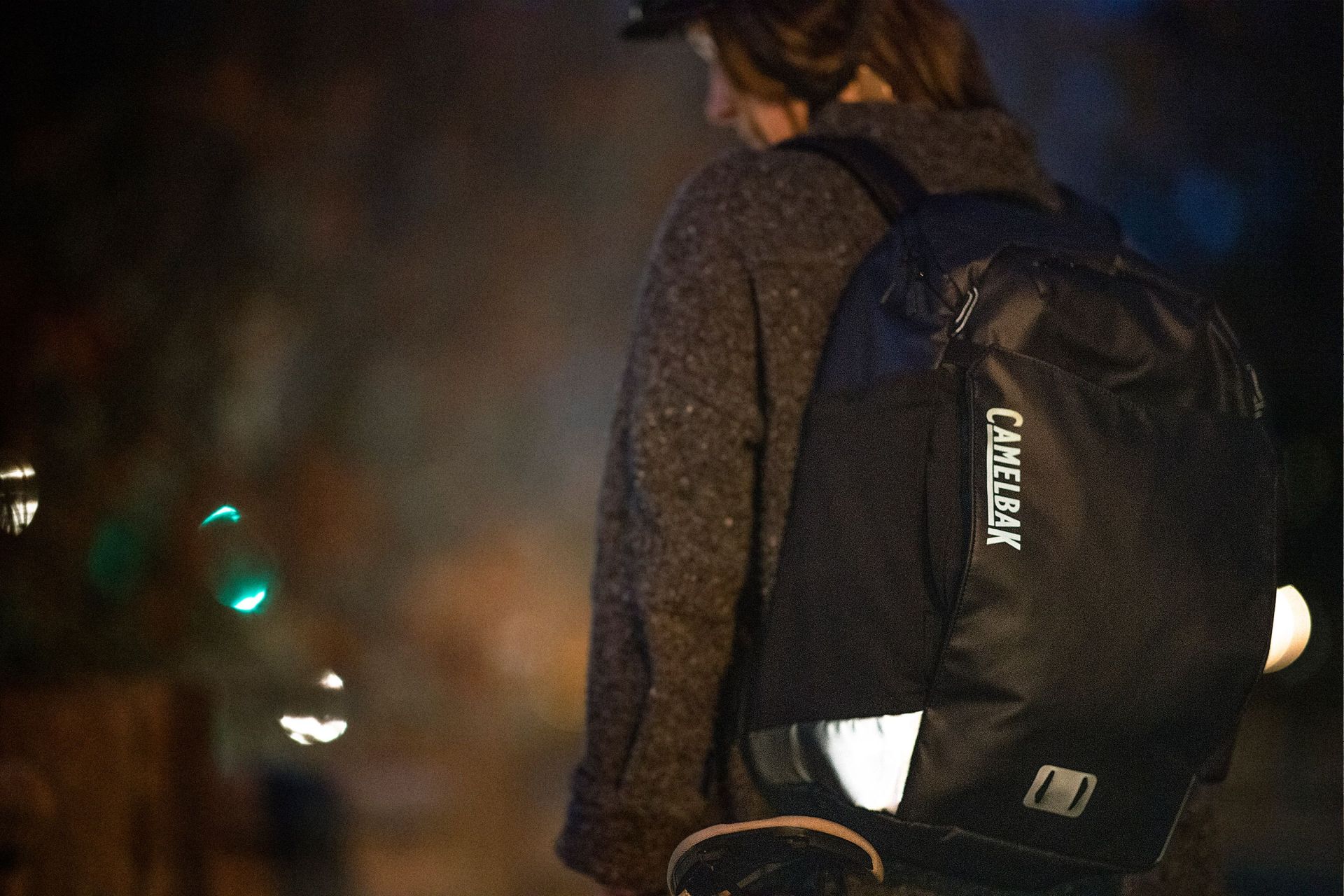 camelbak commuter pack reflective detailing
