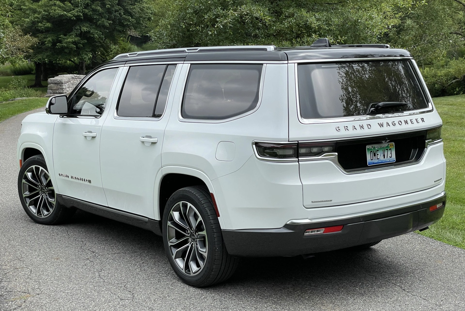 jeep grand wagoneer white series 3 iii rear 2022