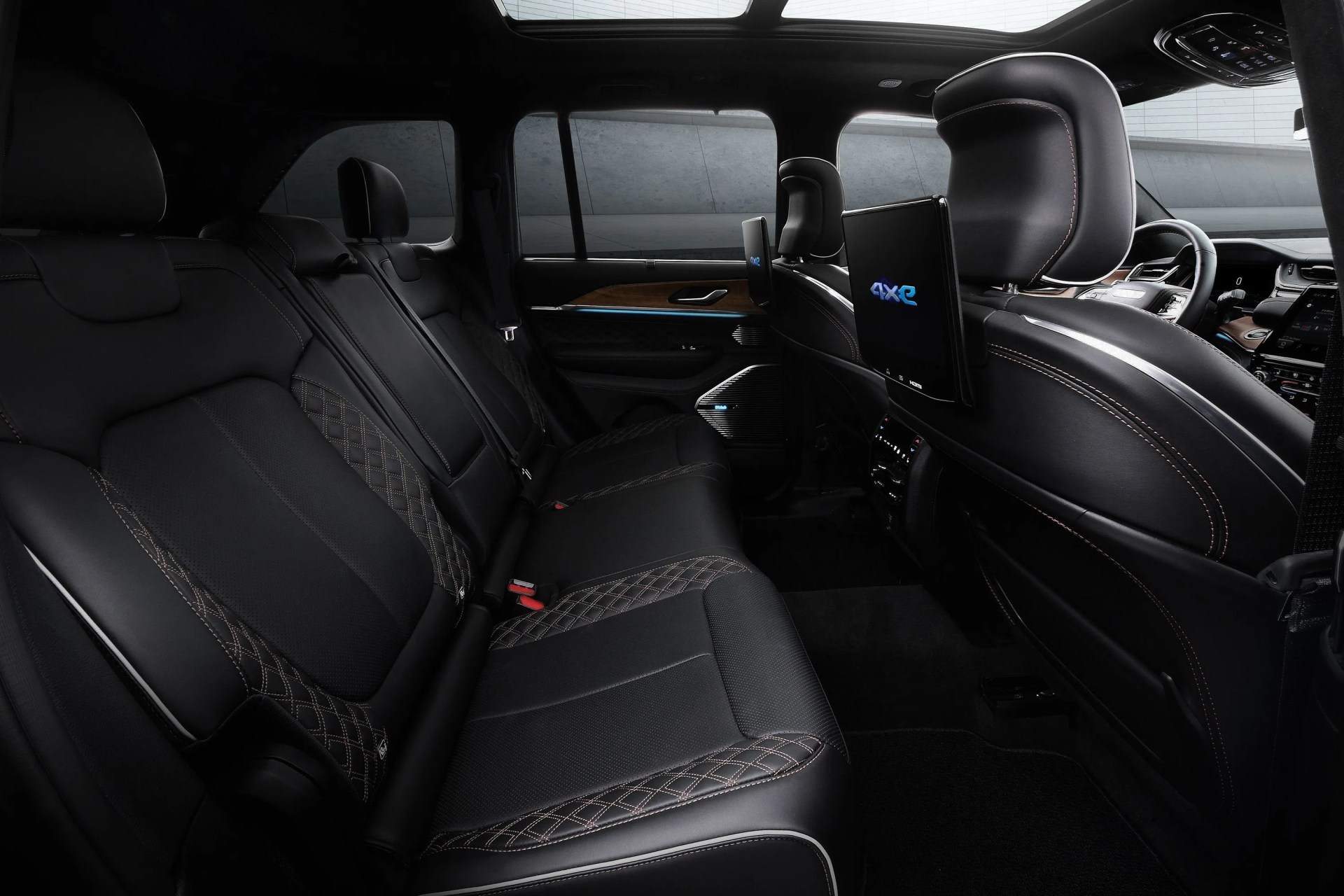 jeep grand cherokee 2022
