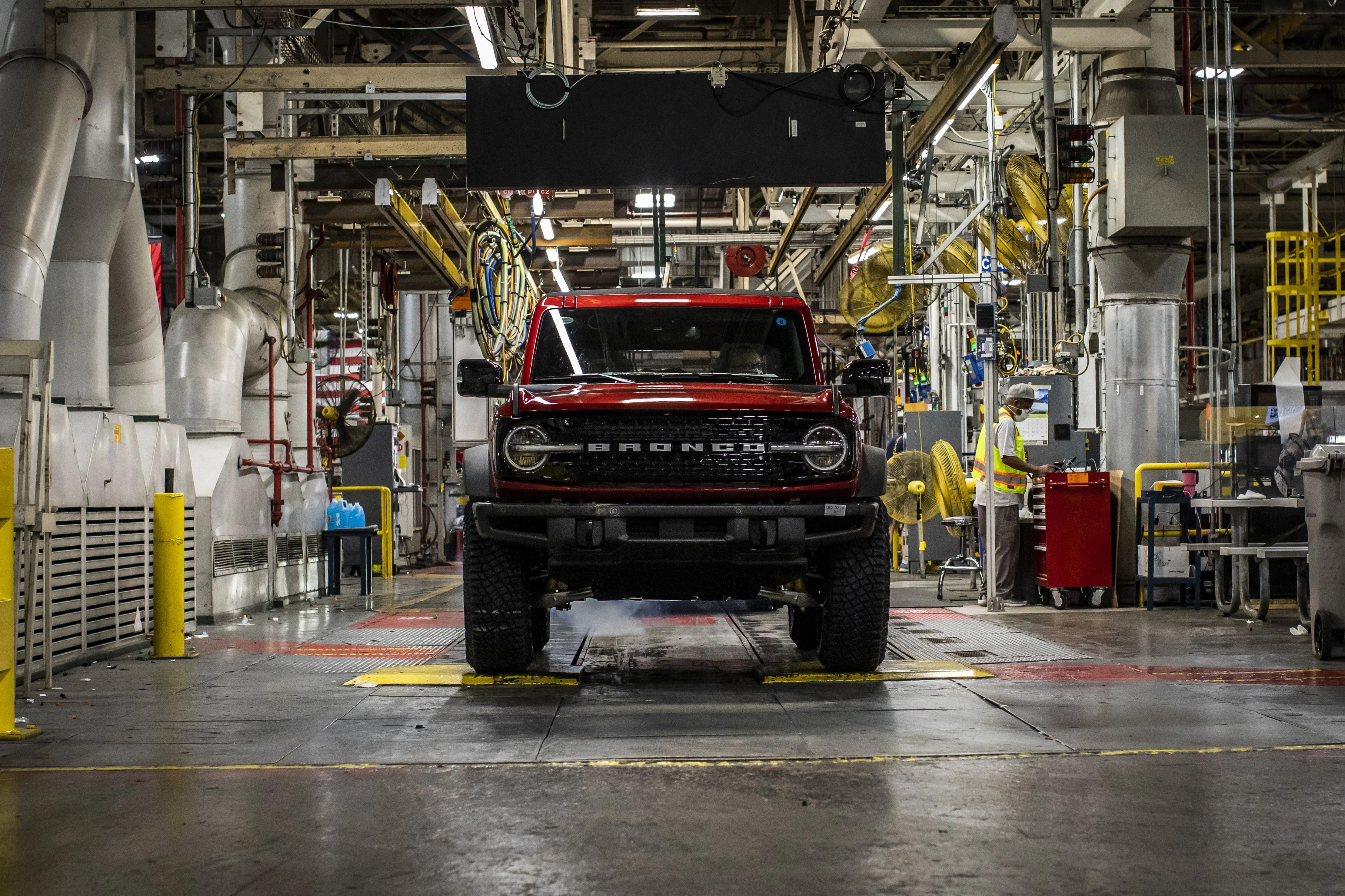 production of the all new 2021 ford bronco is underway at the michigan assembly plant the two door and first ever four door models are now on their way to ford dealerships across america