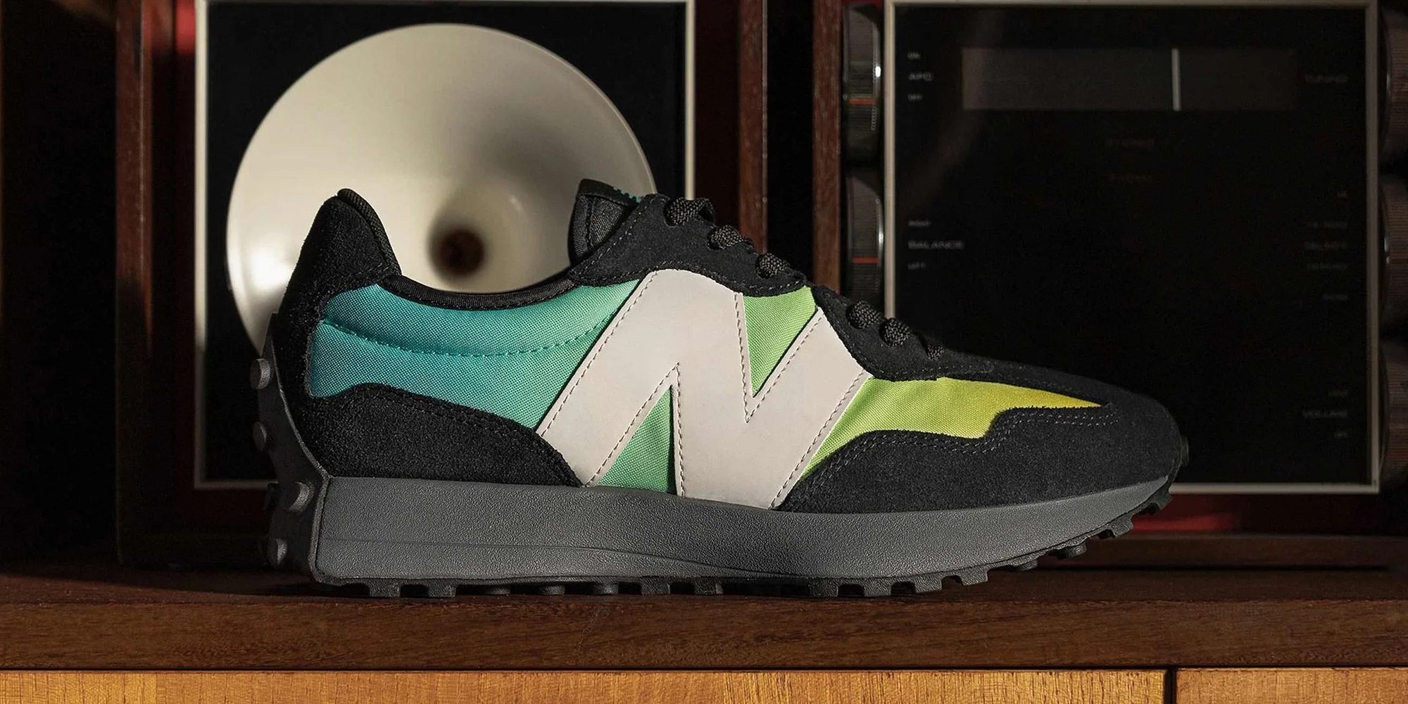 new balance 327 sneakers