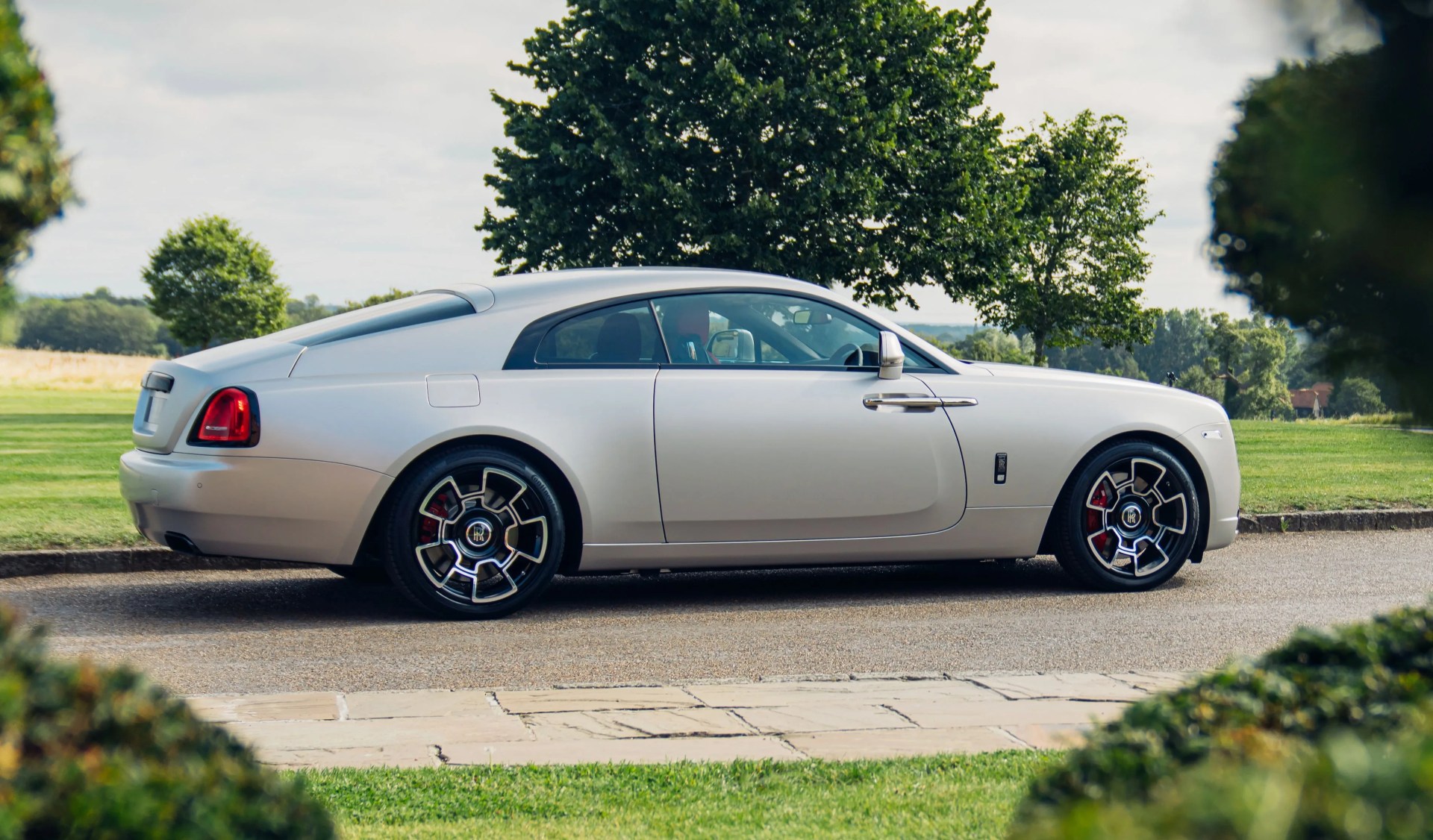 rolls royce wraith